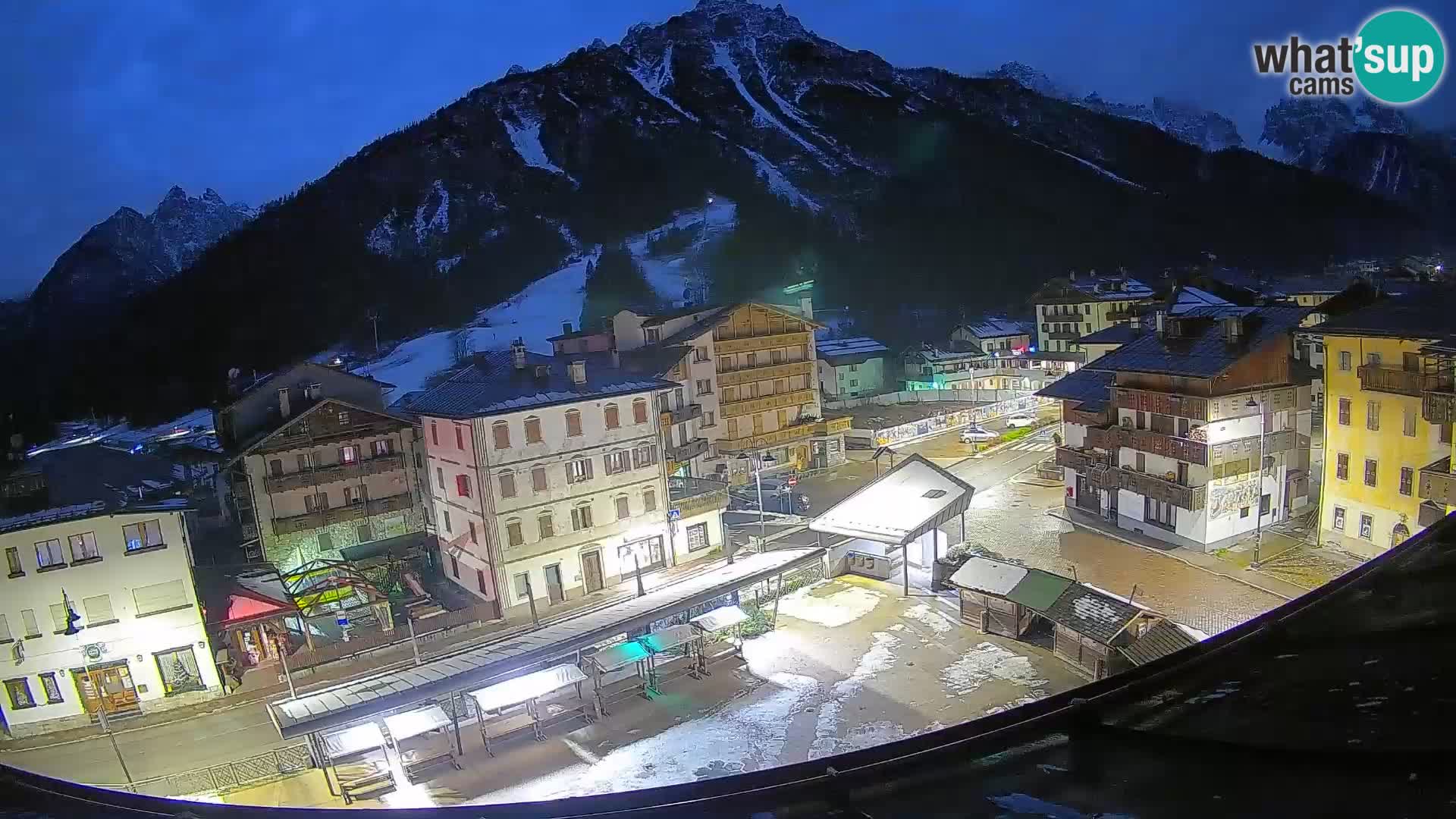 Hauptplatz von Forni di Sopra