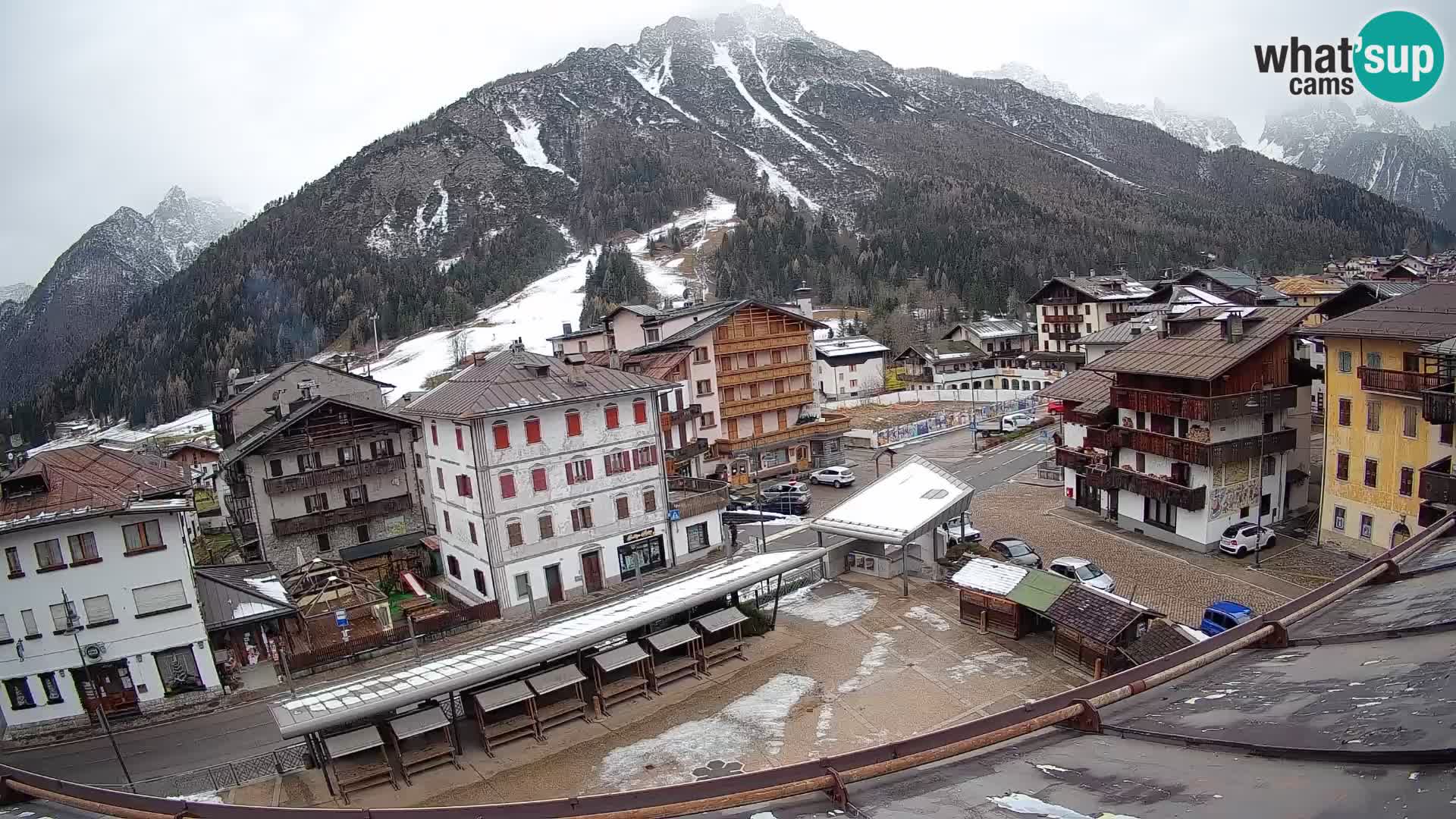 Hauptplatz von Forni di Sopra