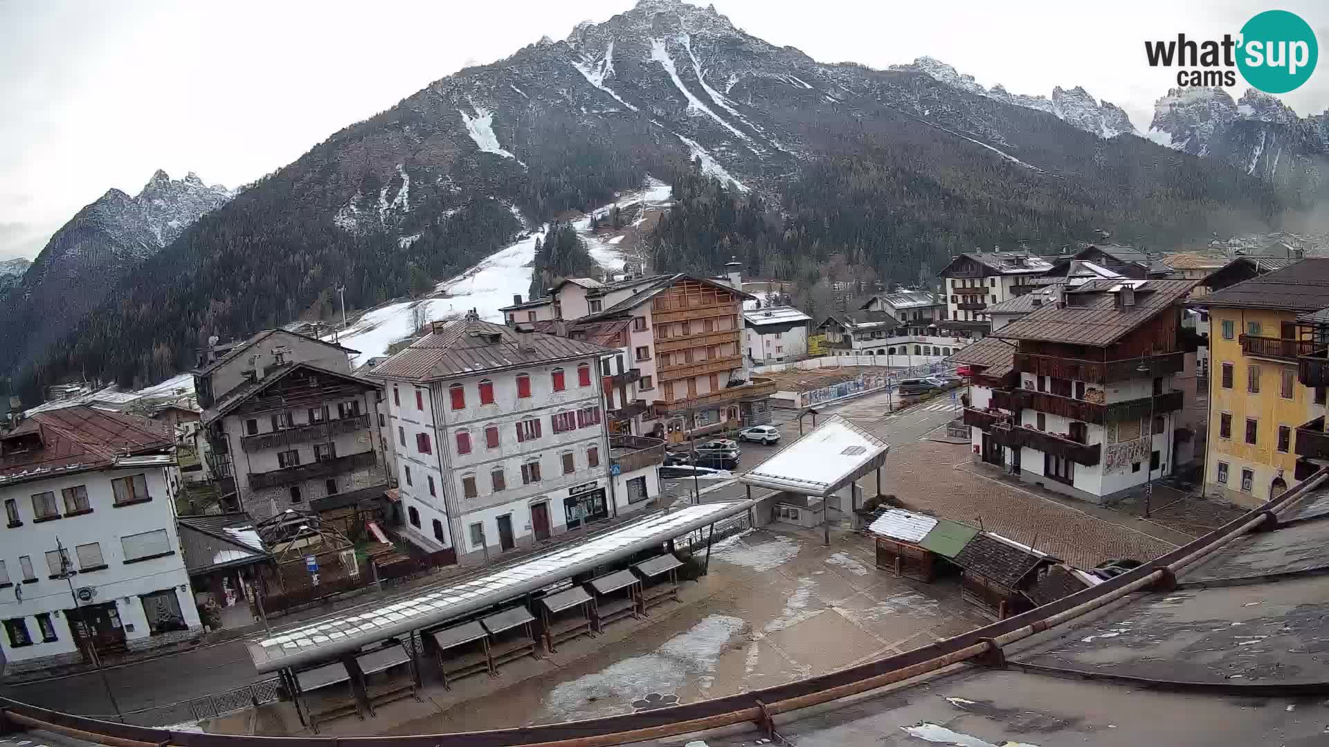 Hauptplatz von Forni di Sopra