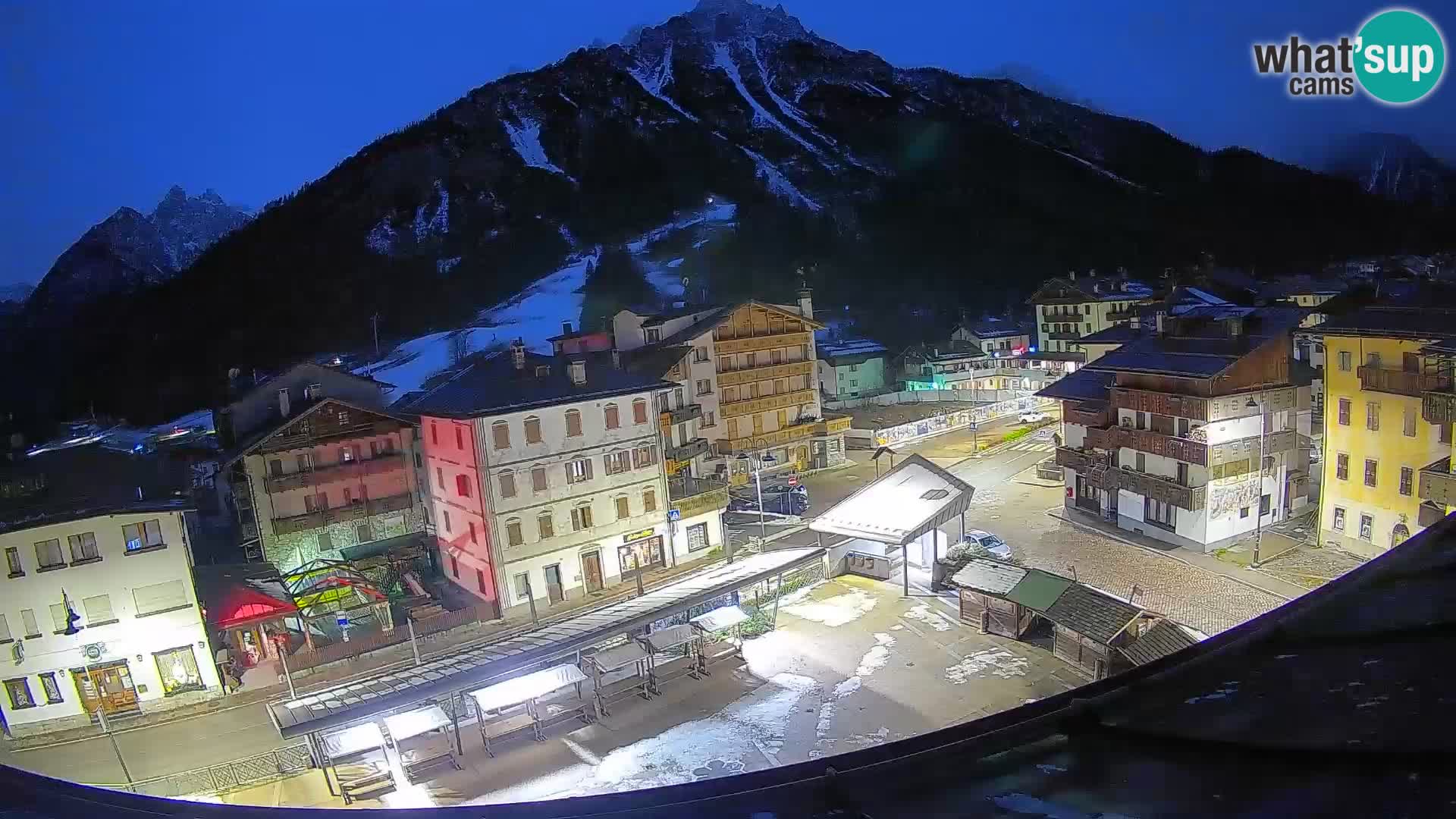 Hauptplatz von Forni di Sopra