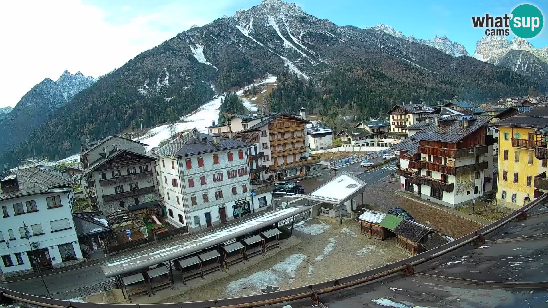 Hauptplatz von Forni di Sopra