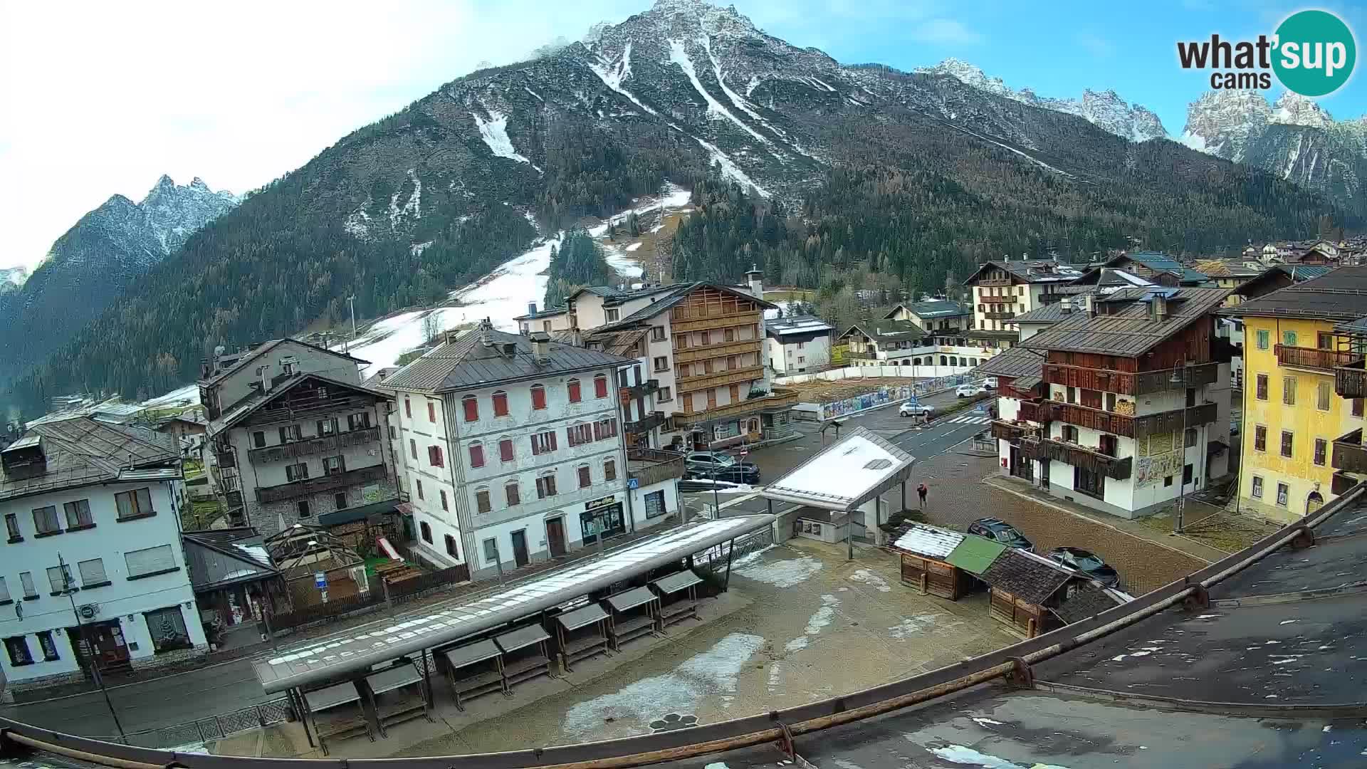 Hauptplatz von Forni di Sopra