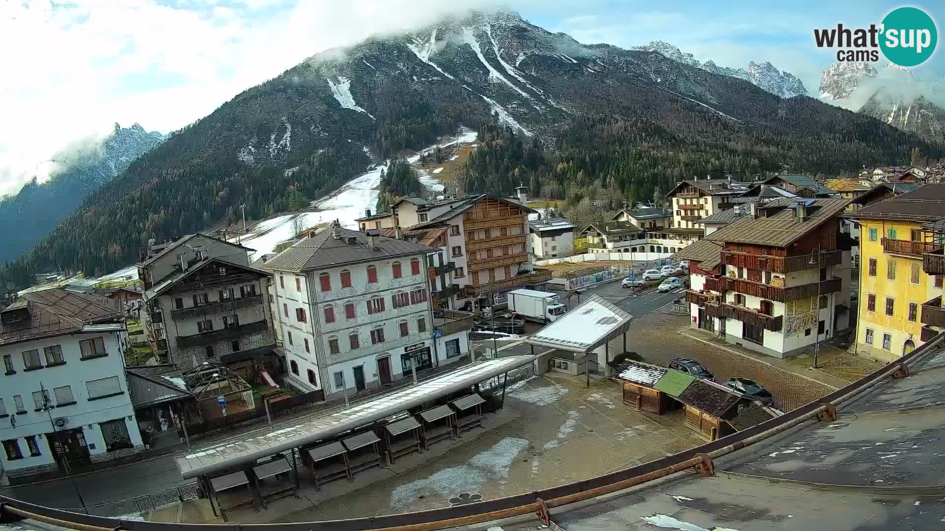 Hauptplatz von Forni di Sopra