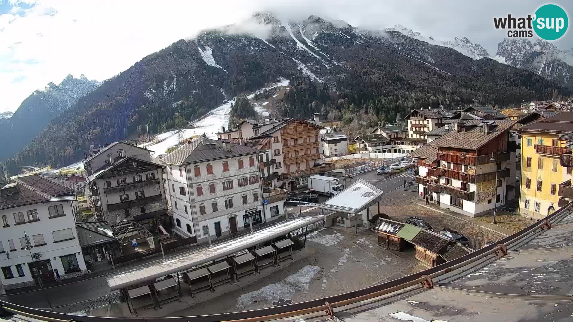 Hauptplatz von Forni di Sopra