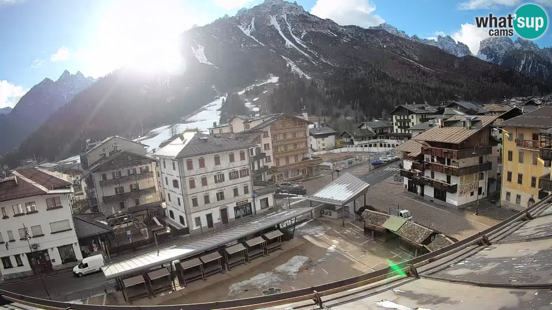 Piazza centrale di Forni di Sopra
