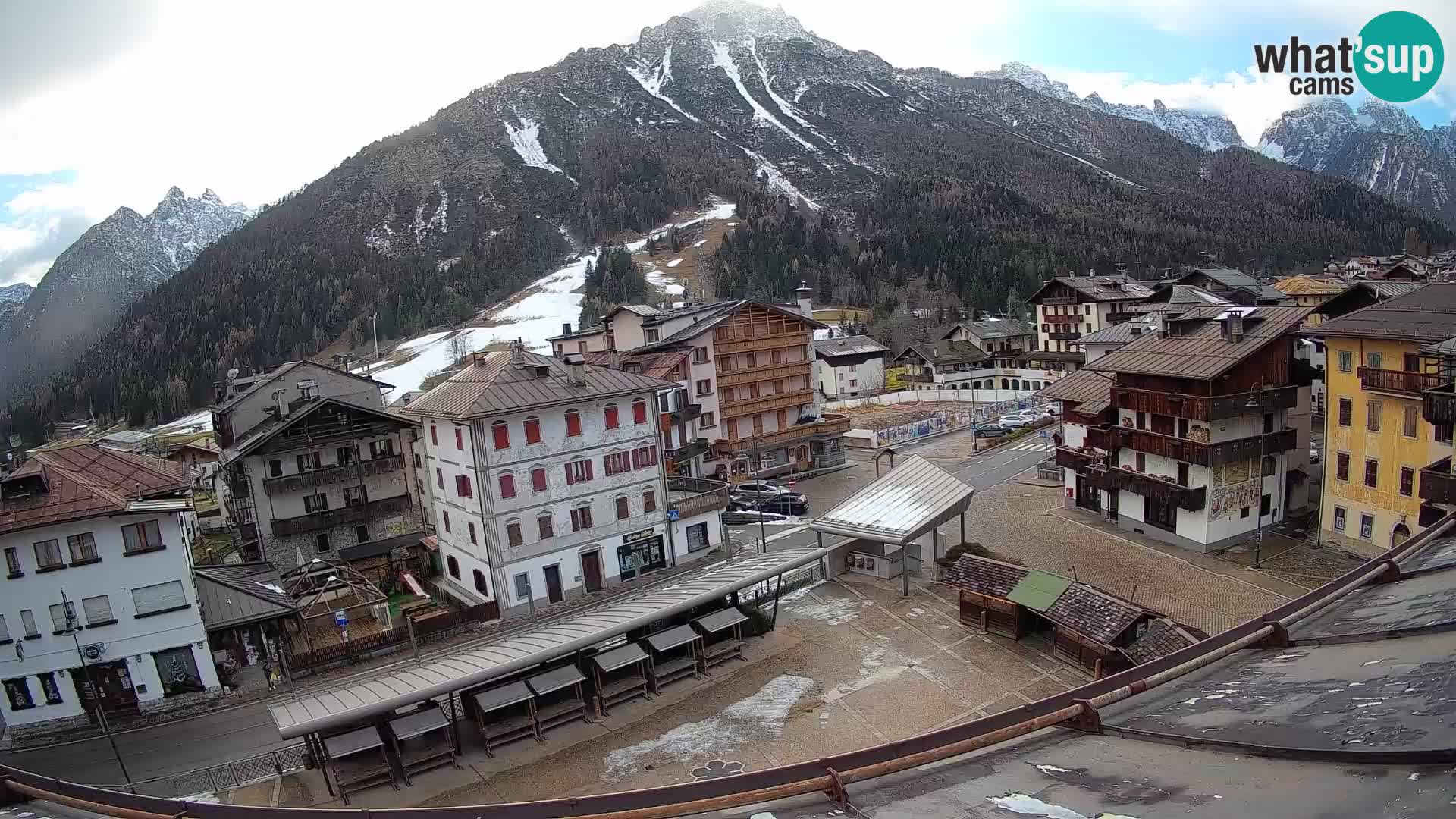 Hauptplatz von Forni di Sopra