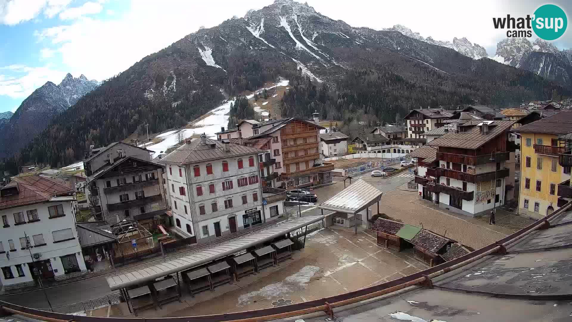 Hauptplatz von Forni di Sopra