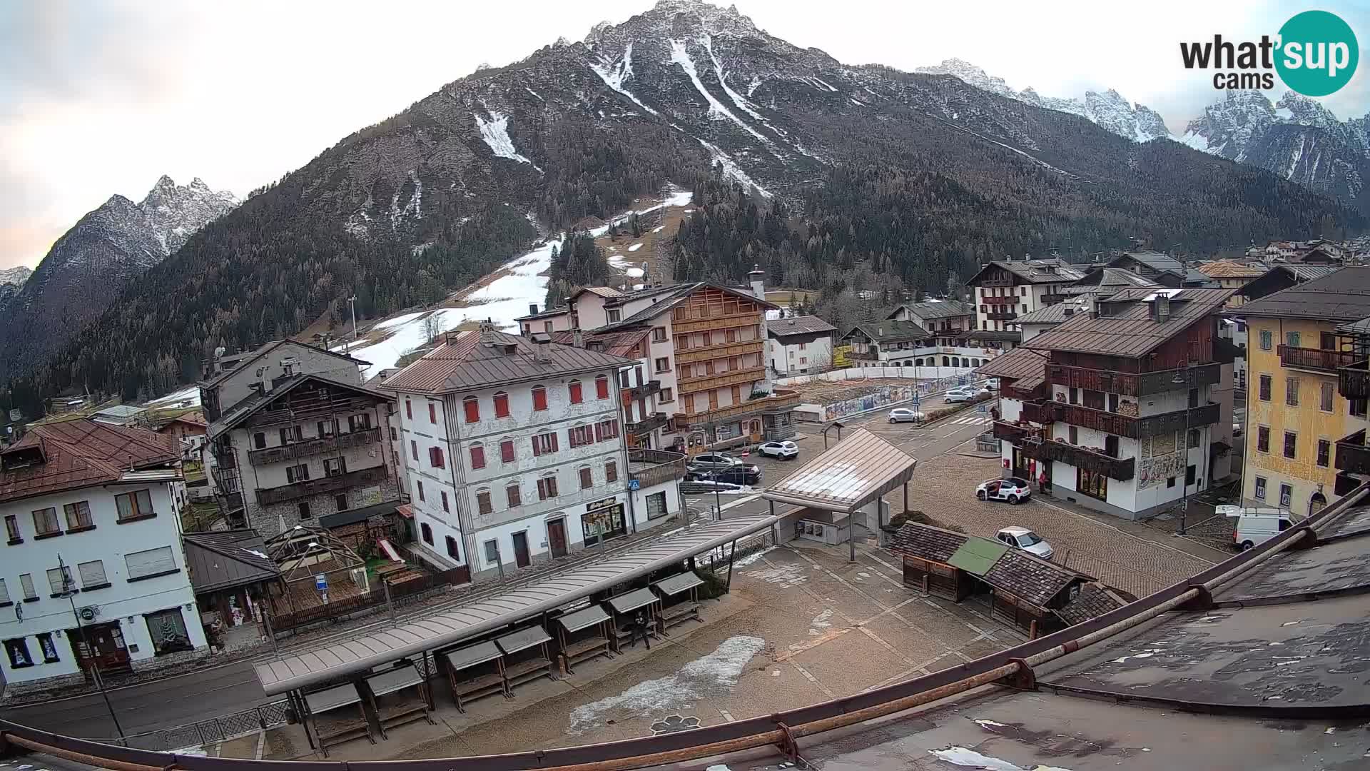 Hauptplatz von Forni di Sopra