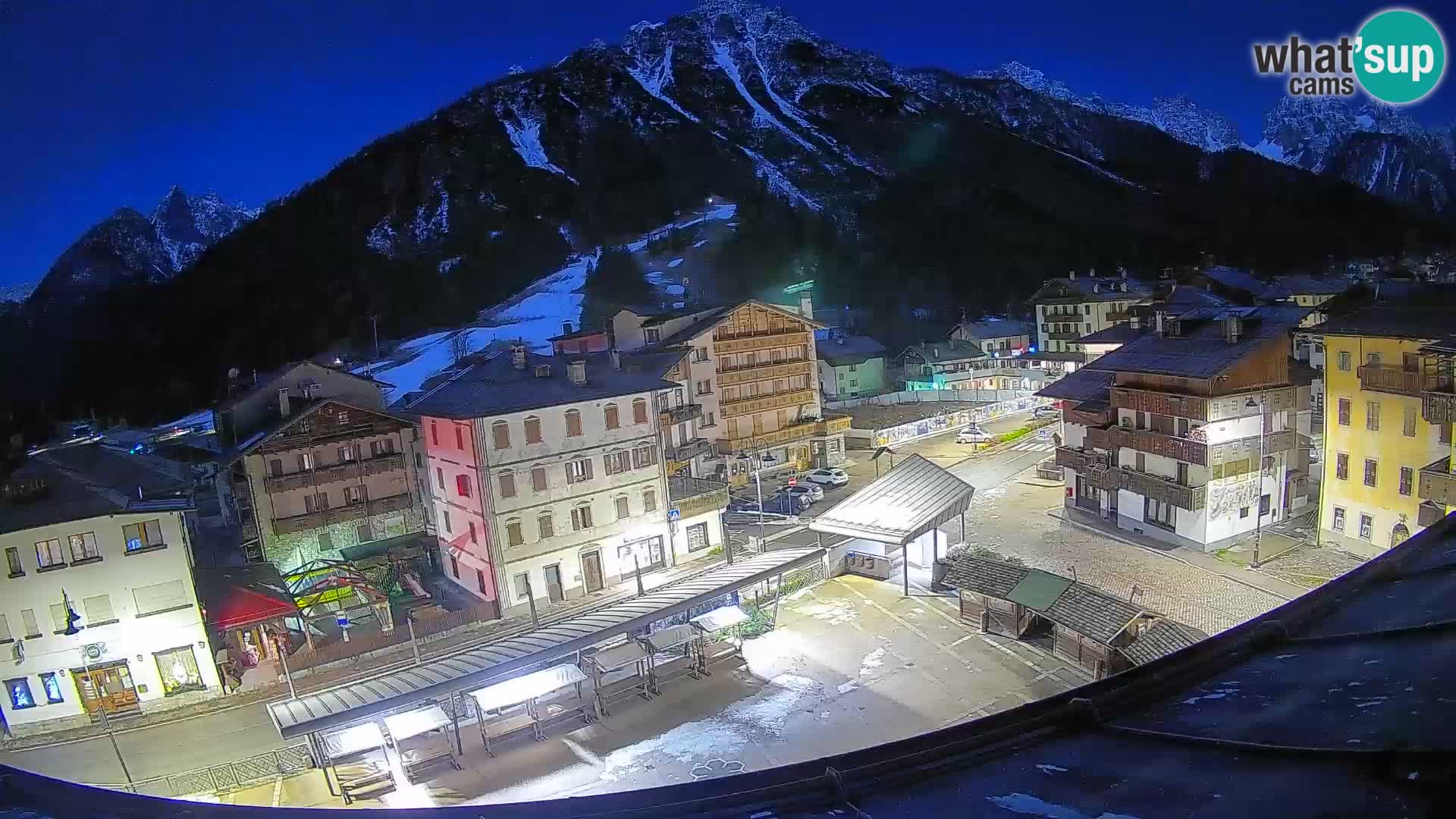 Hauptplatz von Forni di Sopra
