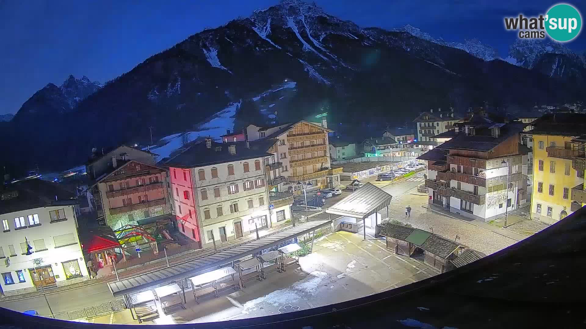 Hauptplatz von Forni di Sopra