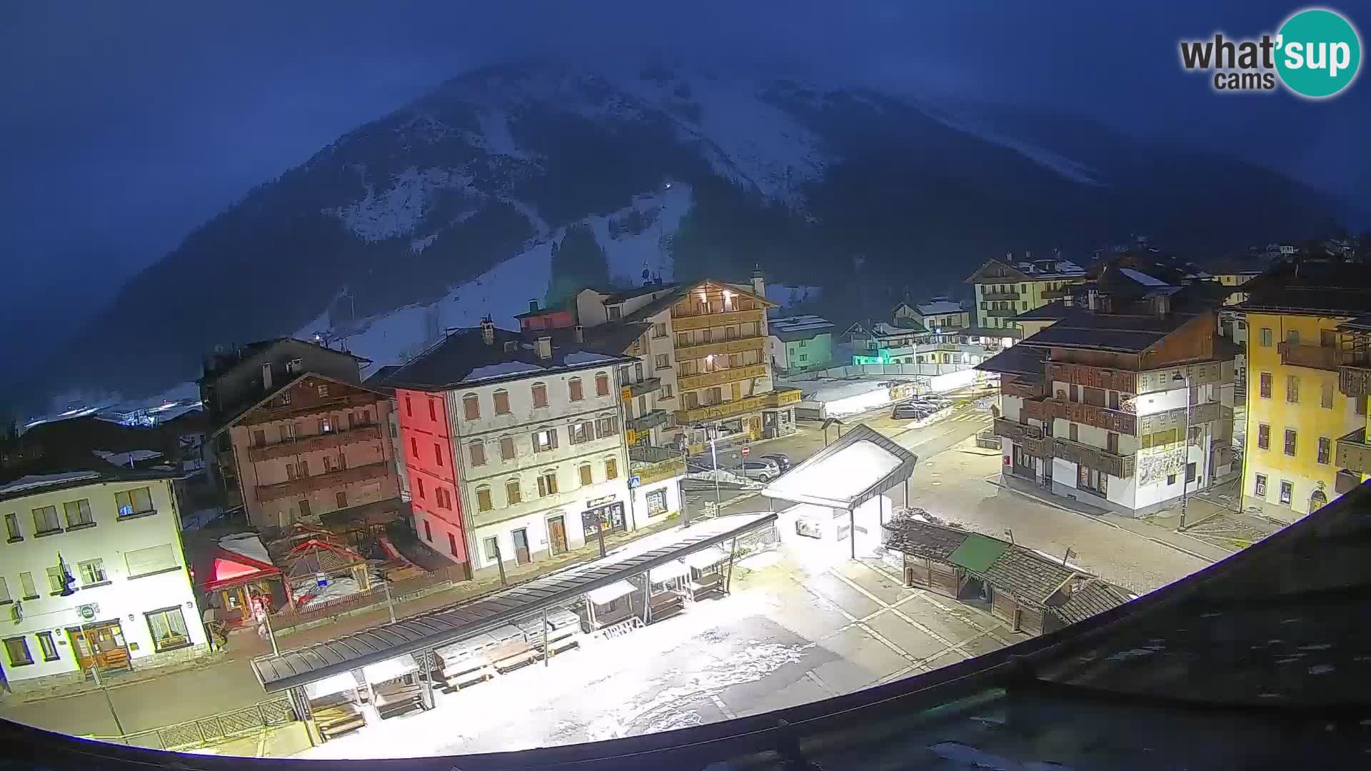 Hauptplatz von Forni di Sopra