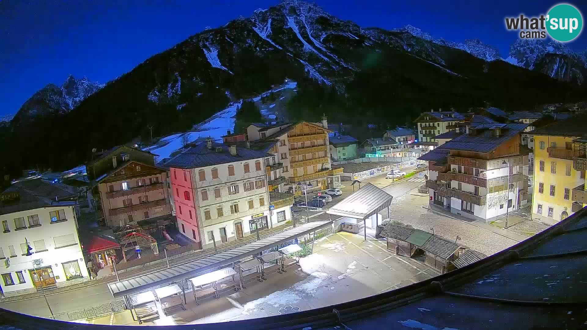 Hauptplatz von Forni di Sopra