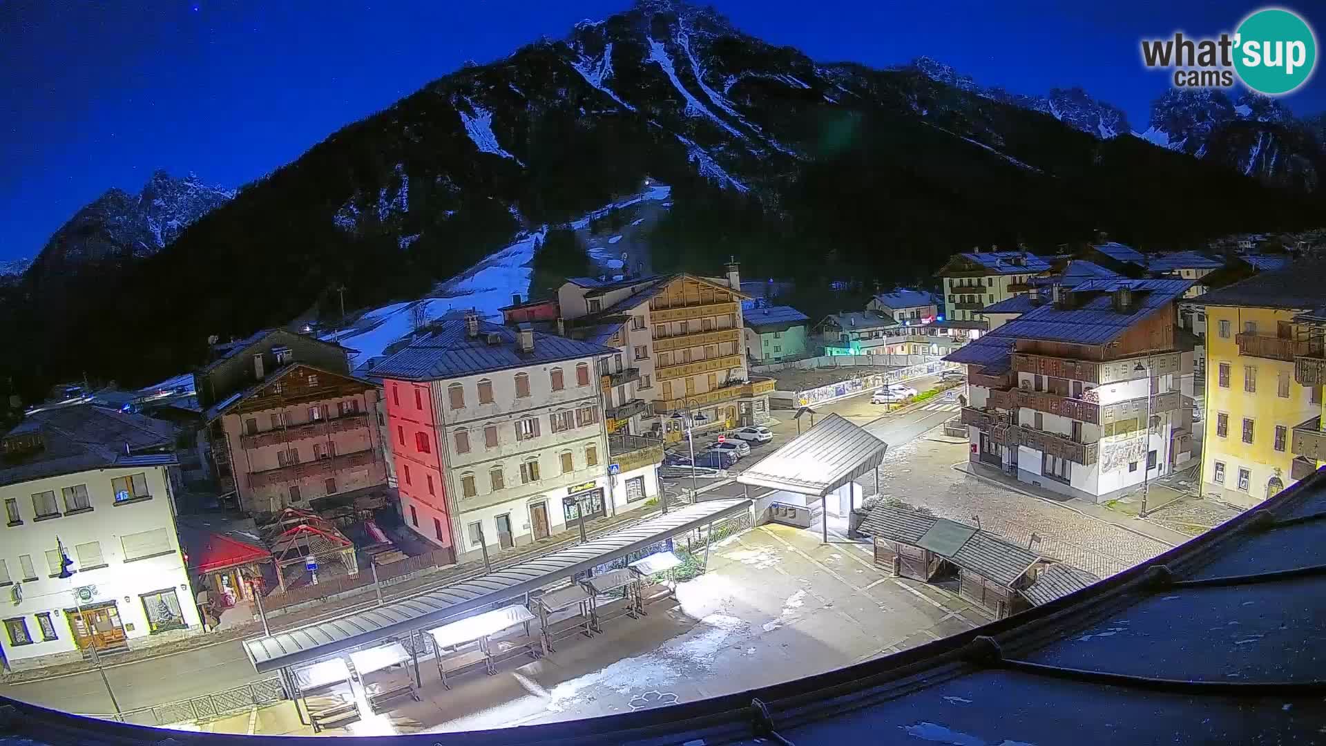 Hauptplatz von Forni di Sopra