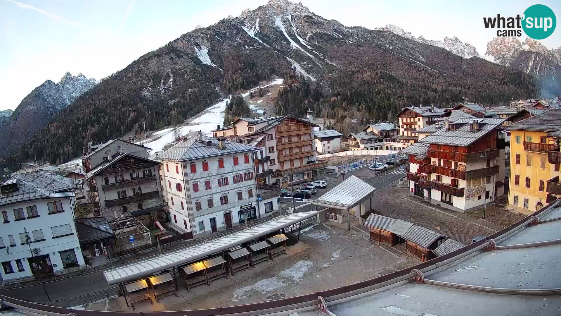 Plaza principal de Forni di Sopra