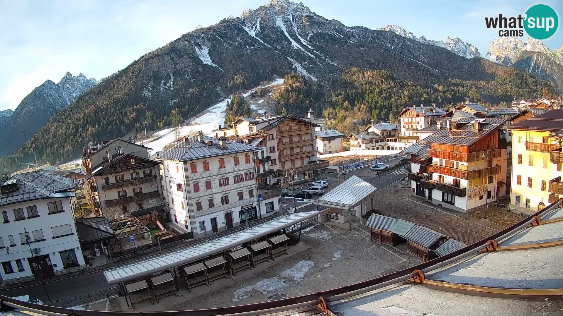 Piazza centrale di Forni di Sopra