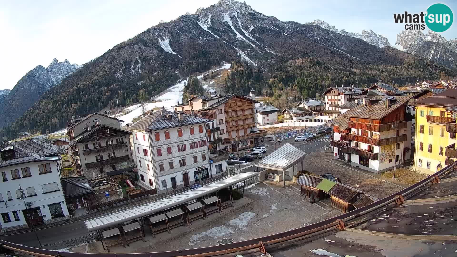 Hauptplatz von Forni di Sopra