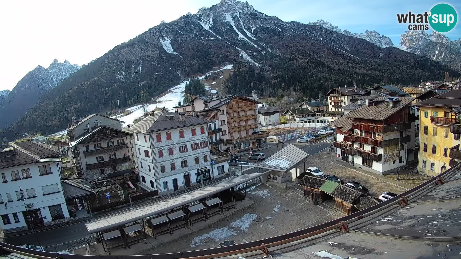 Hauptplatz von Forni di Sopra