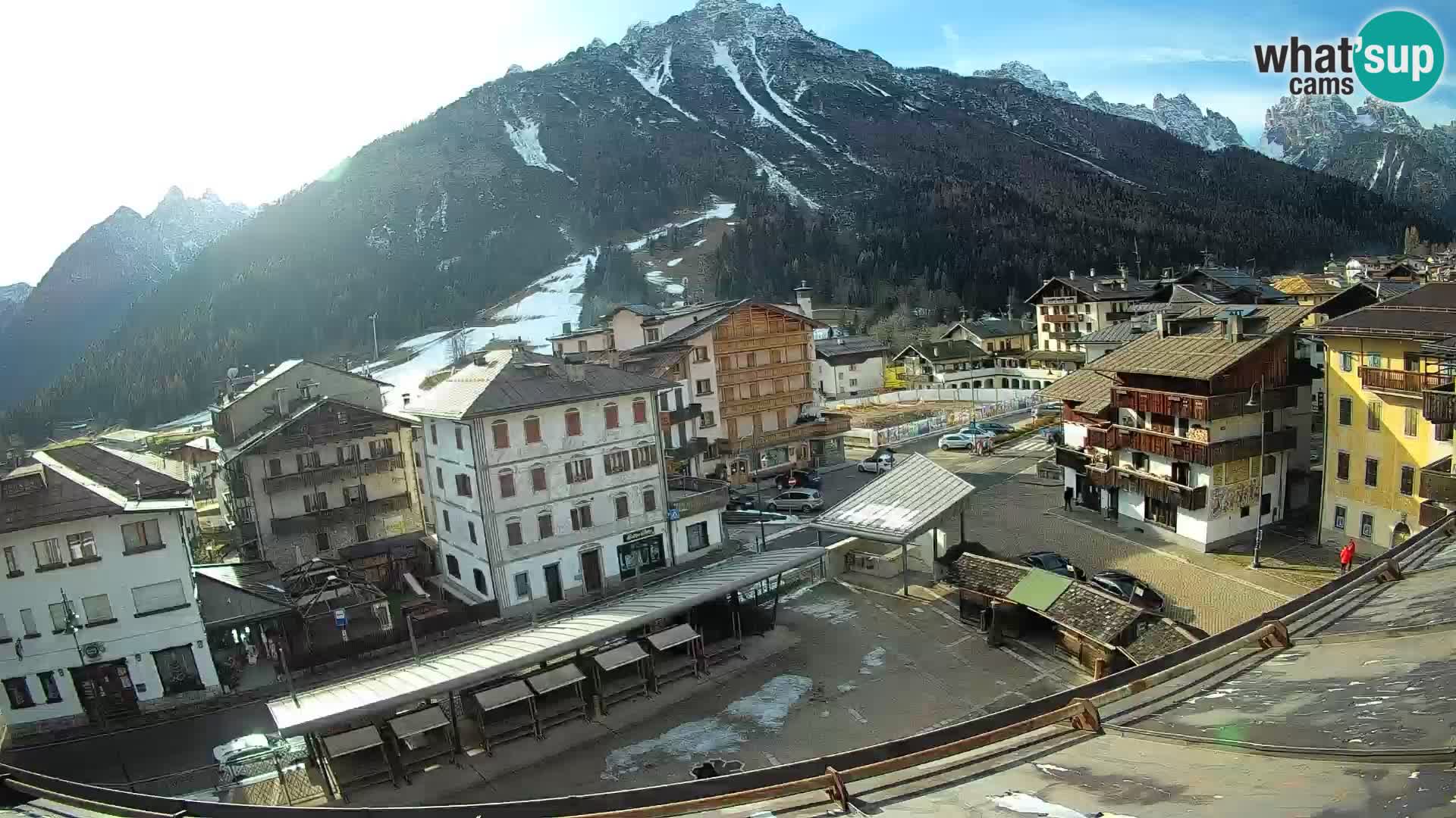 Plaza principal de Forni di Sopra