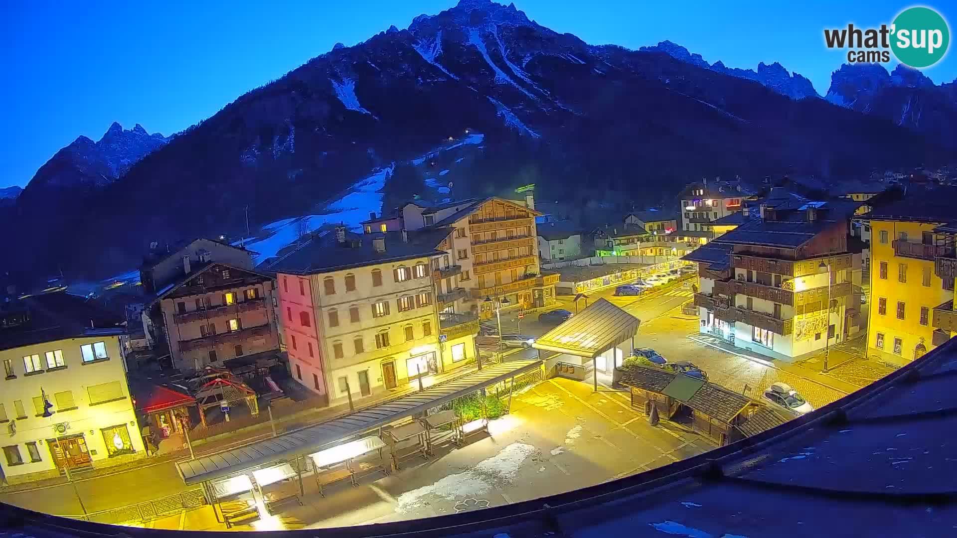 Hauptplatz von Forni di Sopra