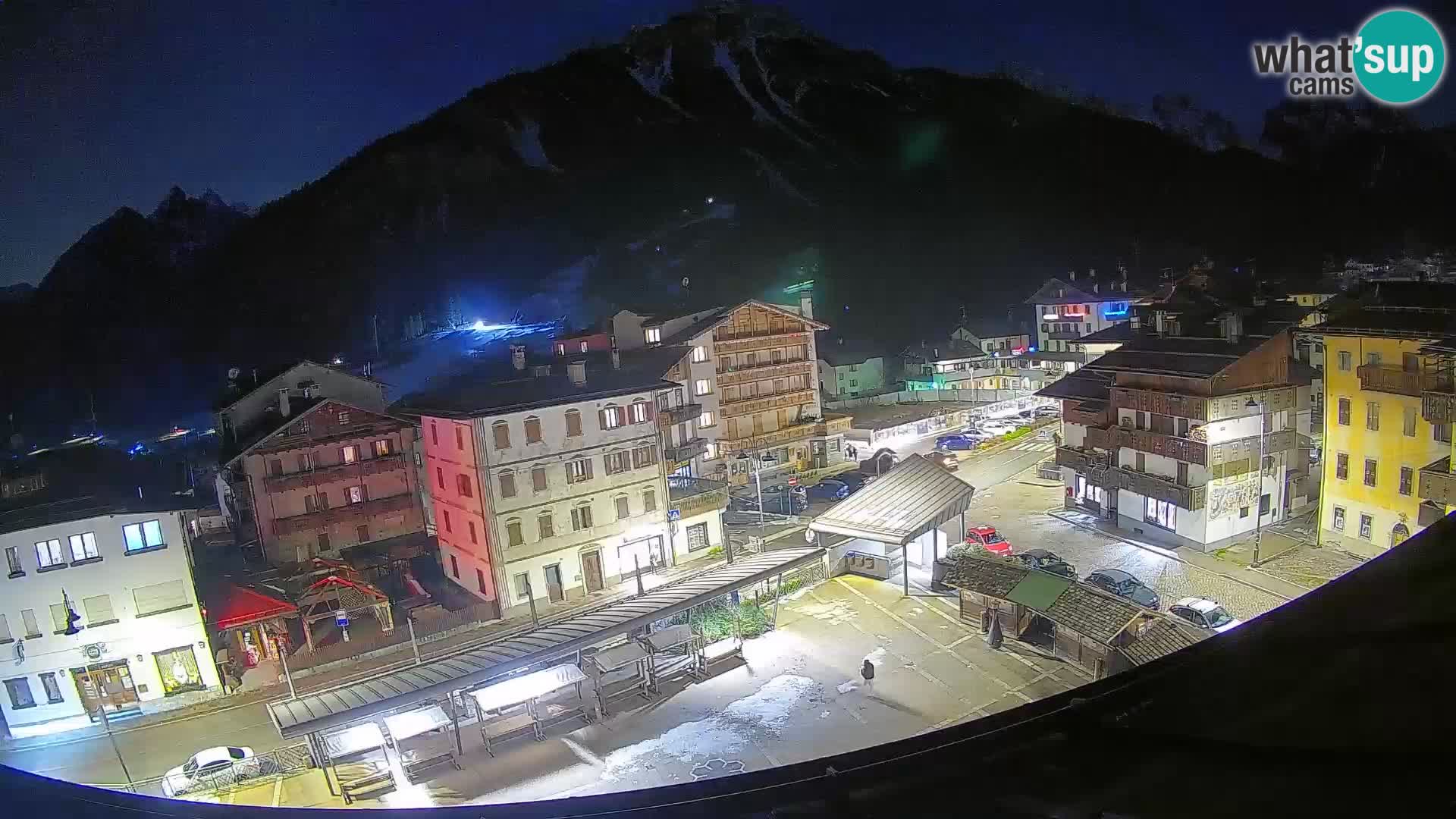 Hauptplatz von Forni di Sopra