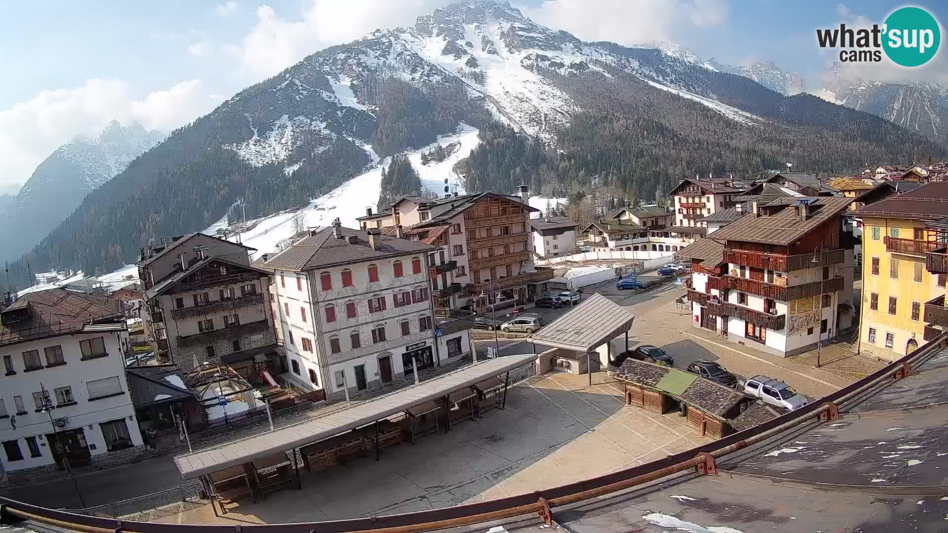 Hauptplatz von Forni di Sopra