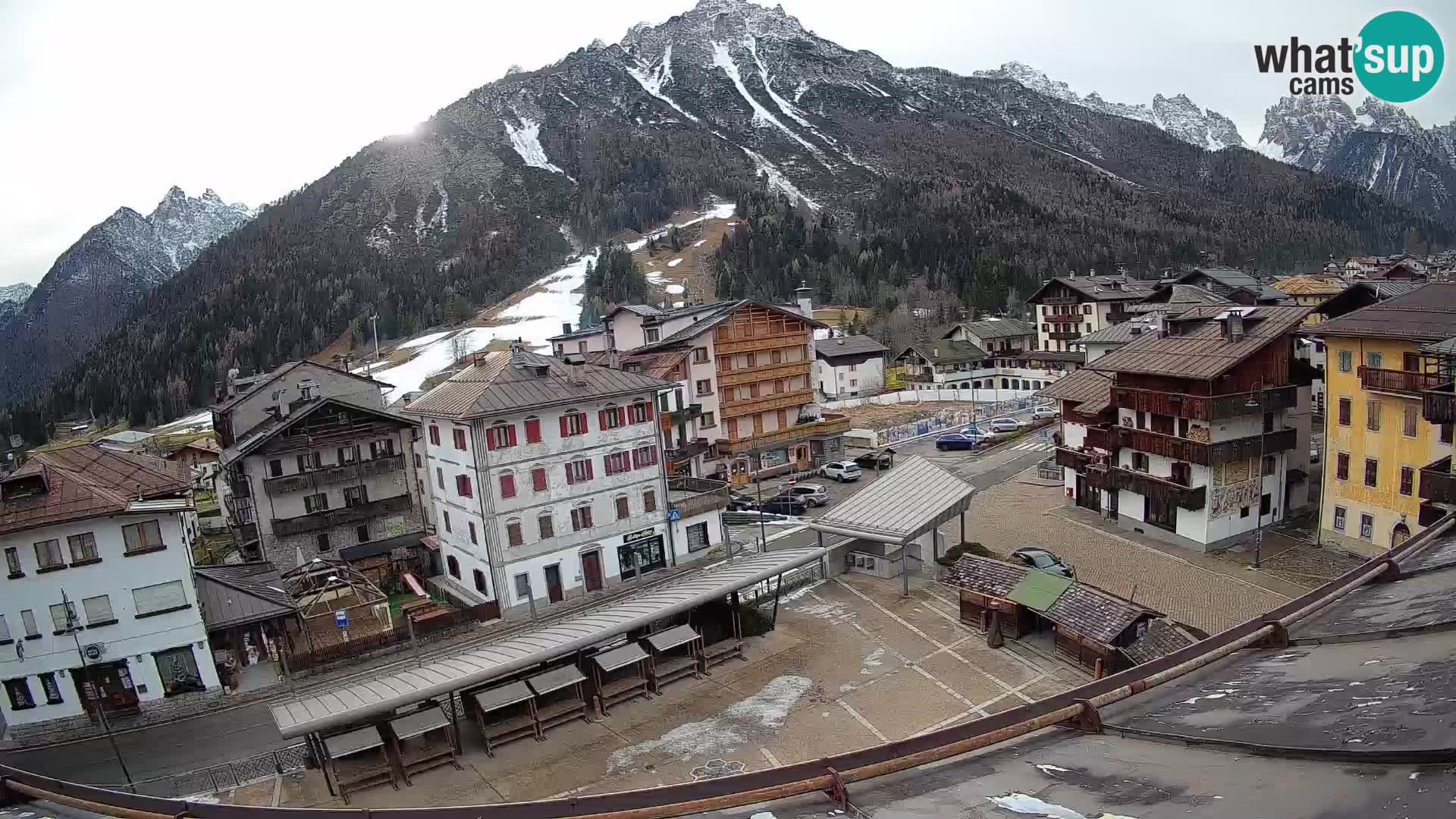 Hauptplatz von Forni di Sopra