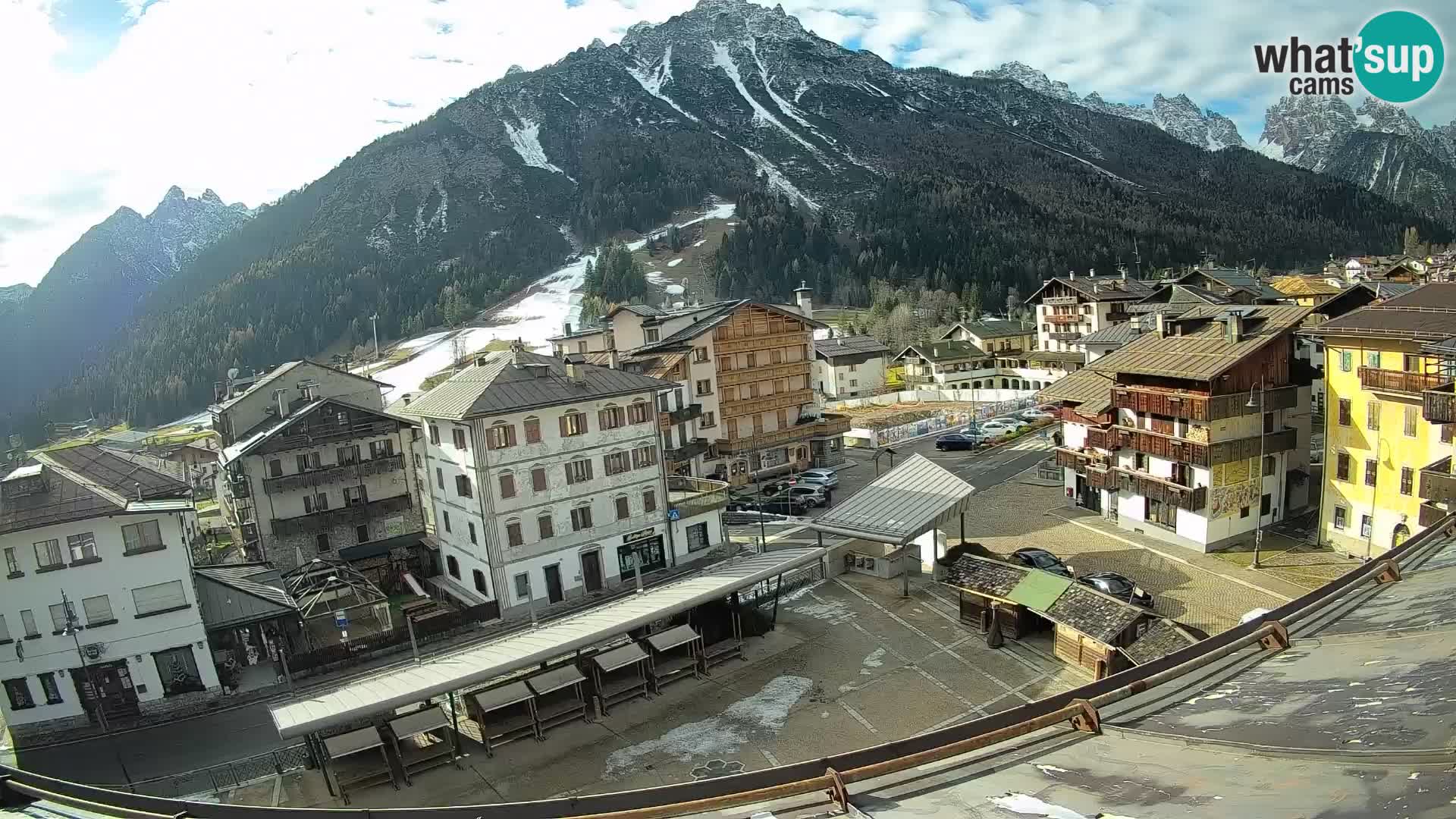 Hauptplatz von Forni di Sopra