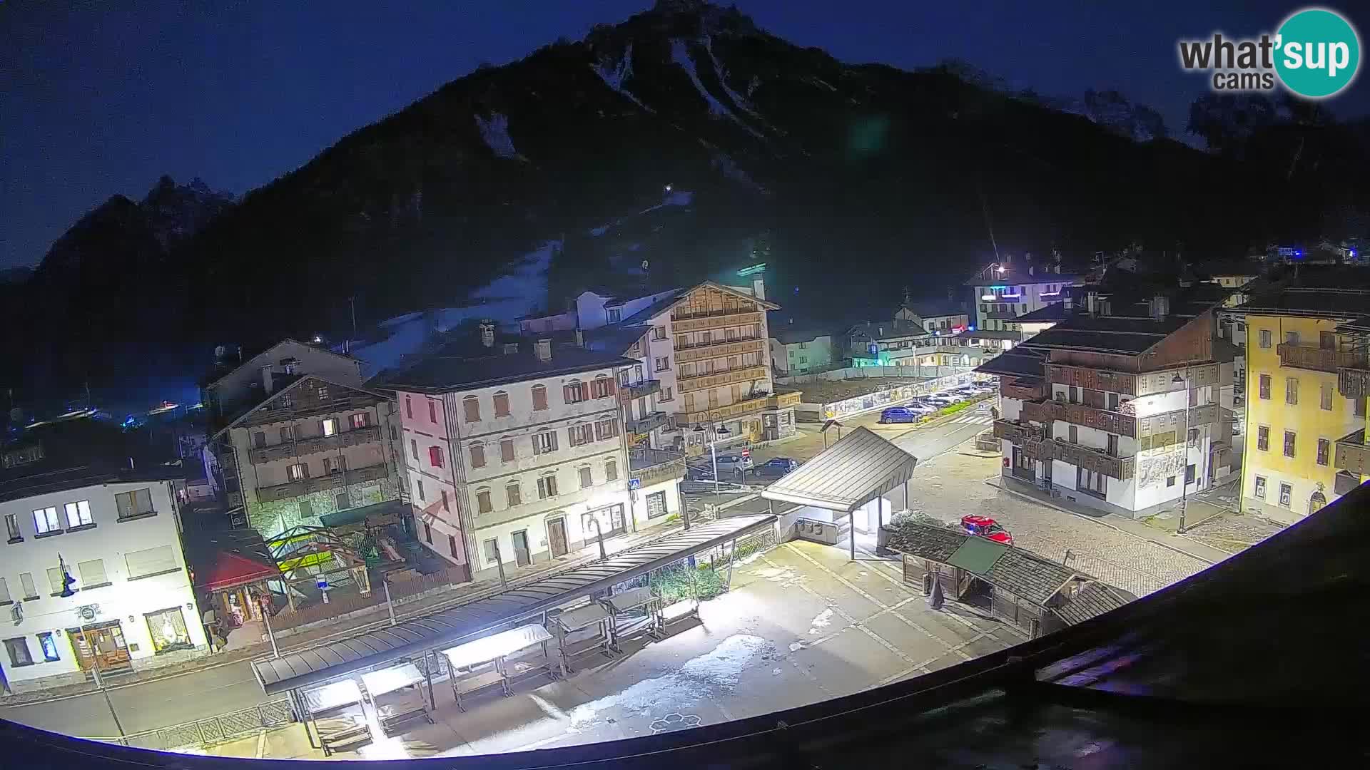 Hauptplatz von Forni di Sopra