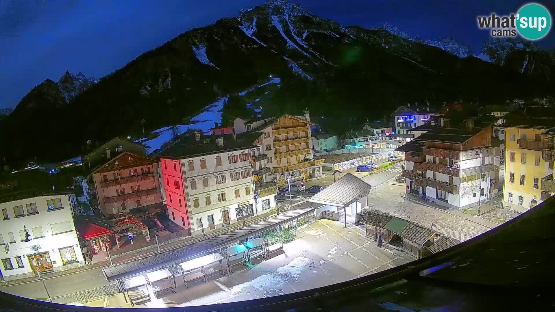 Hauptplatz von Forni di Sopra