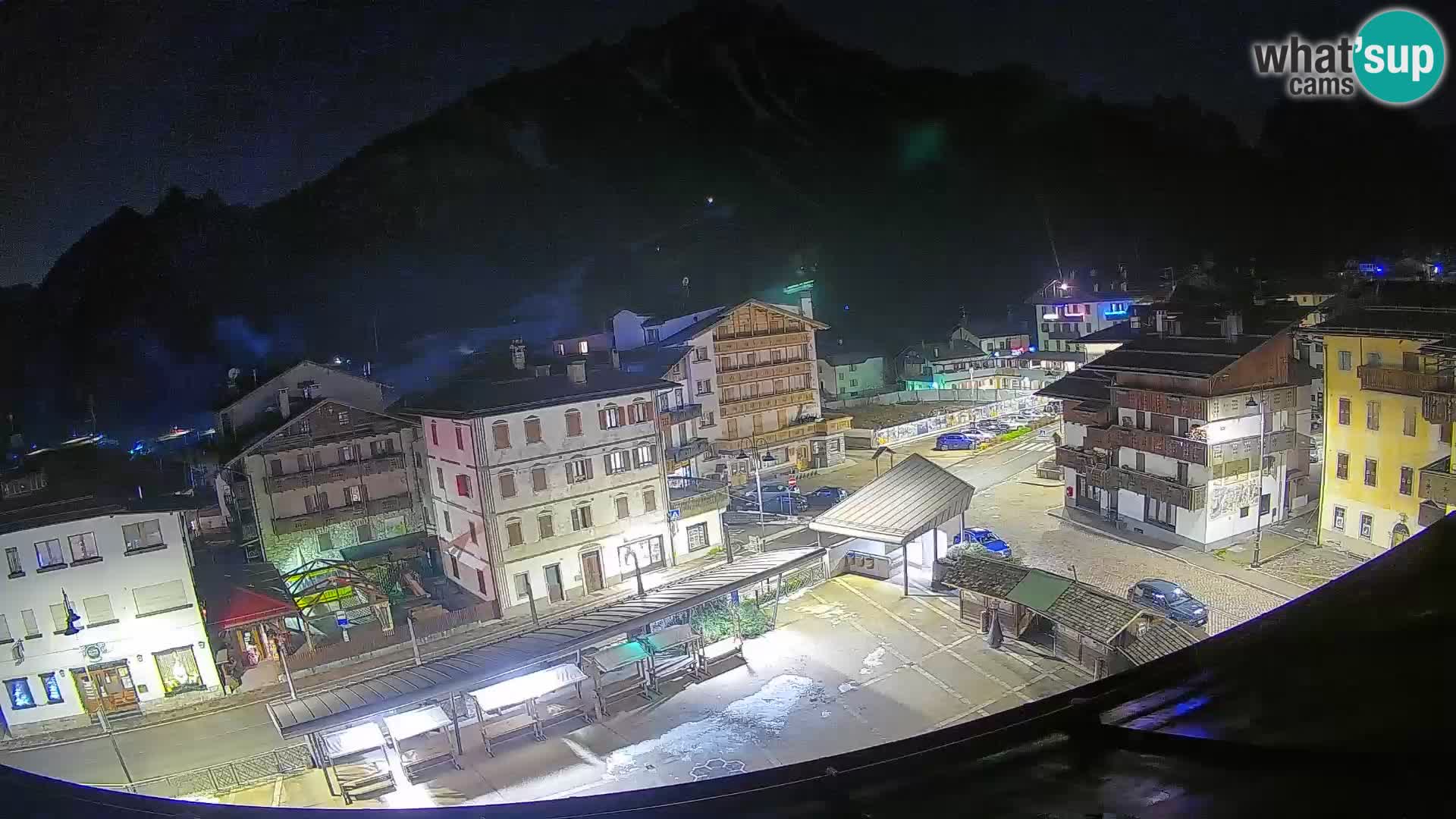 Hauptplatz von Forni di Sopra