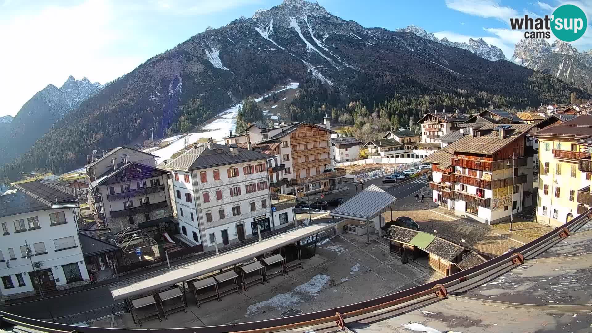 Hauptplatz von Forni di Sopra