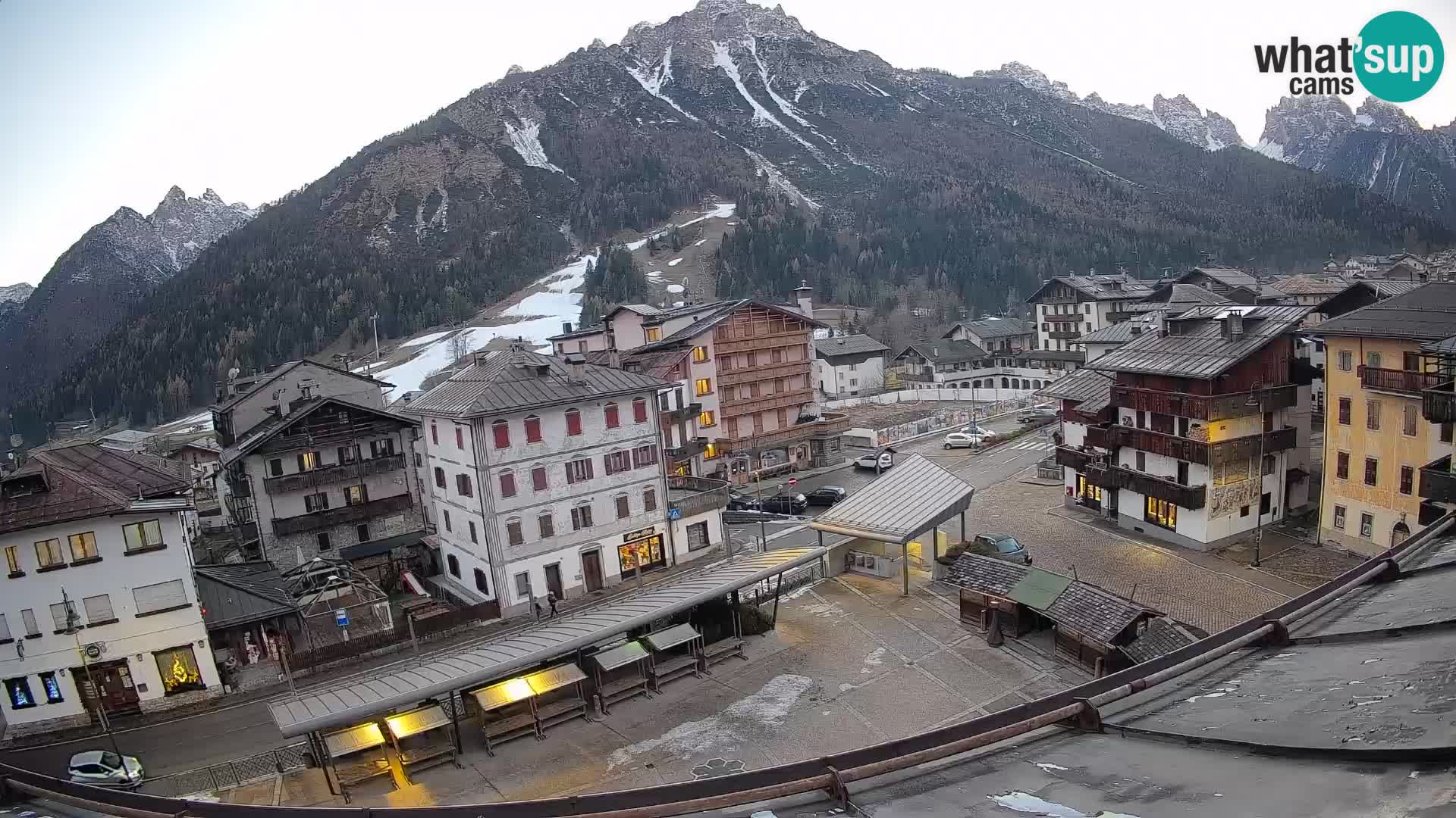Hauptplatz von Forni di Sopra