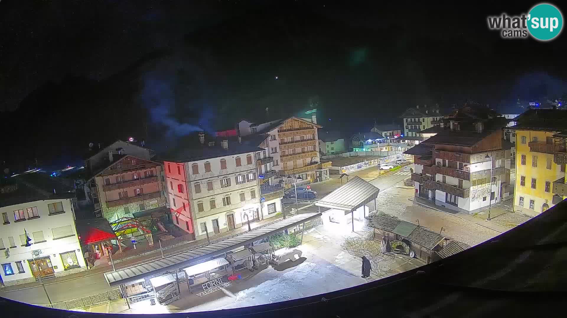 Plaza principal de Forni di Sopra