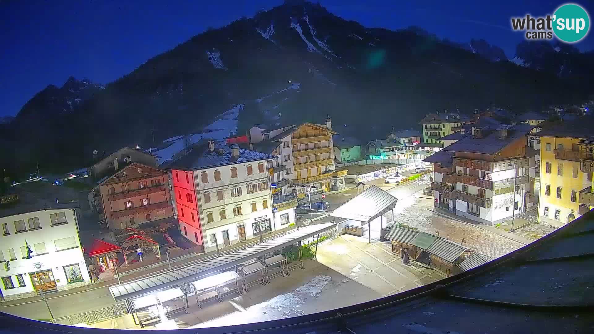 Plaza principal de Forni di Sopra