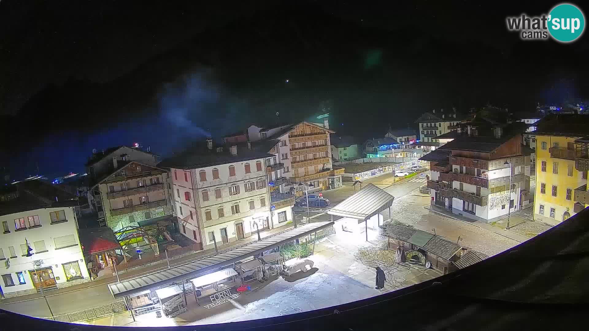 Piazza centrale di Forni di Sopra