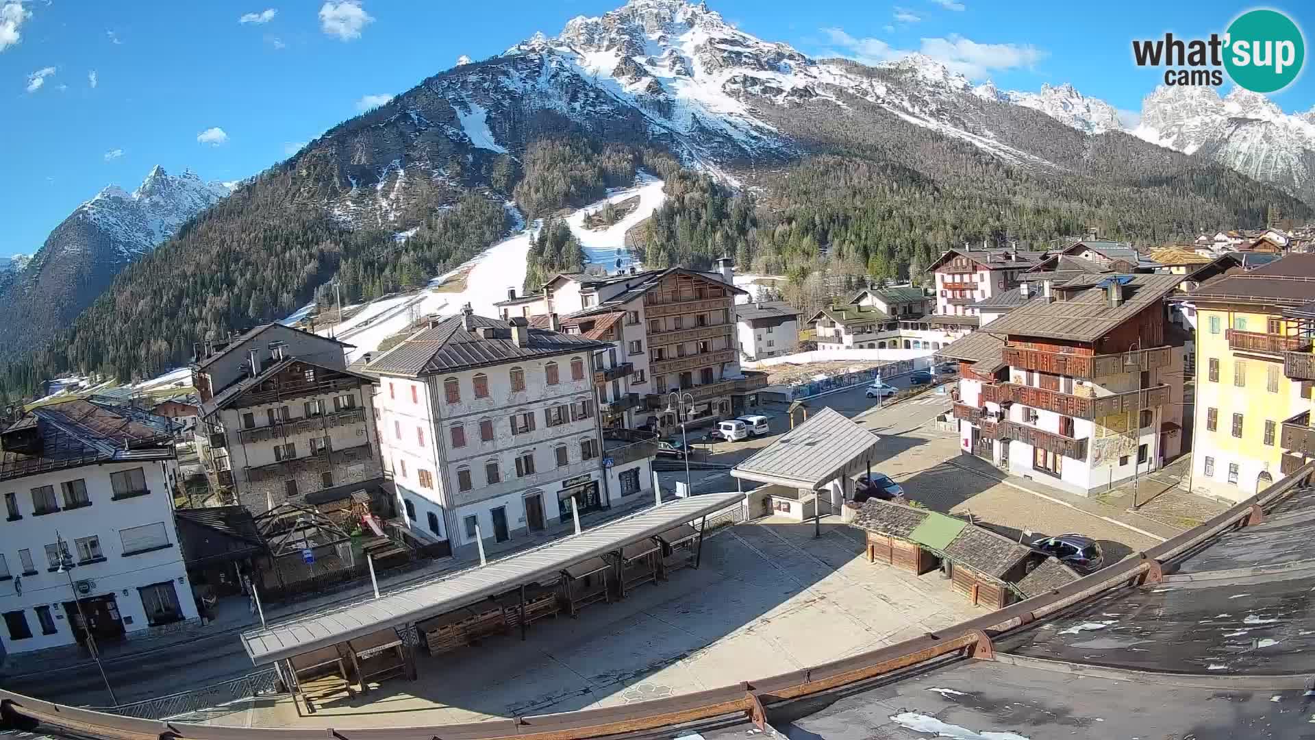 Hauptplatz von Forni di Sopra