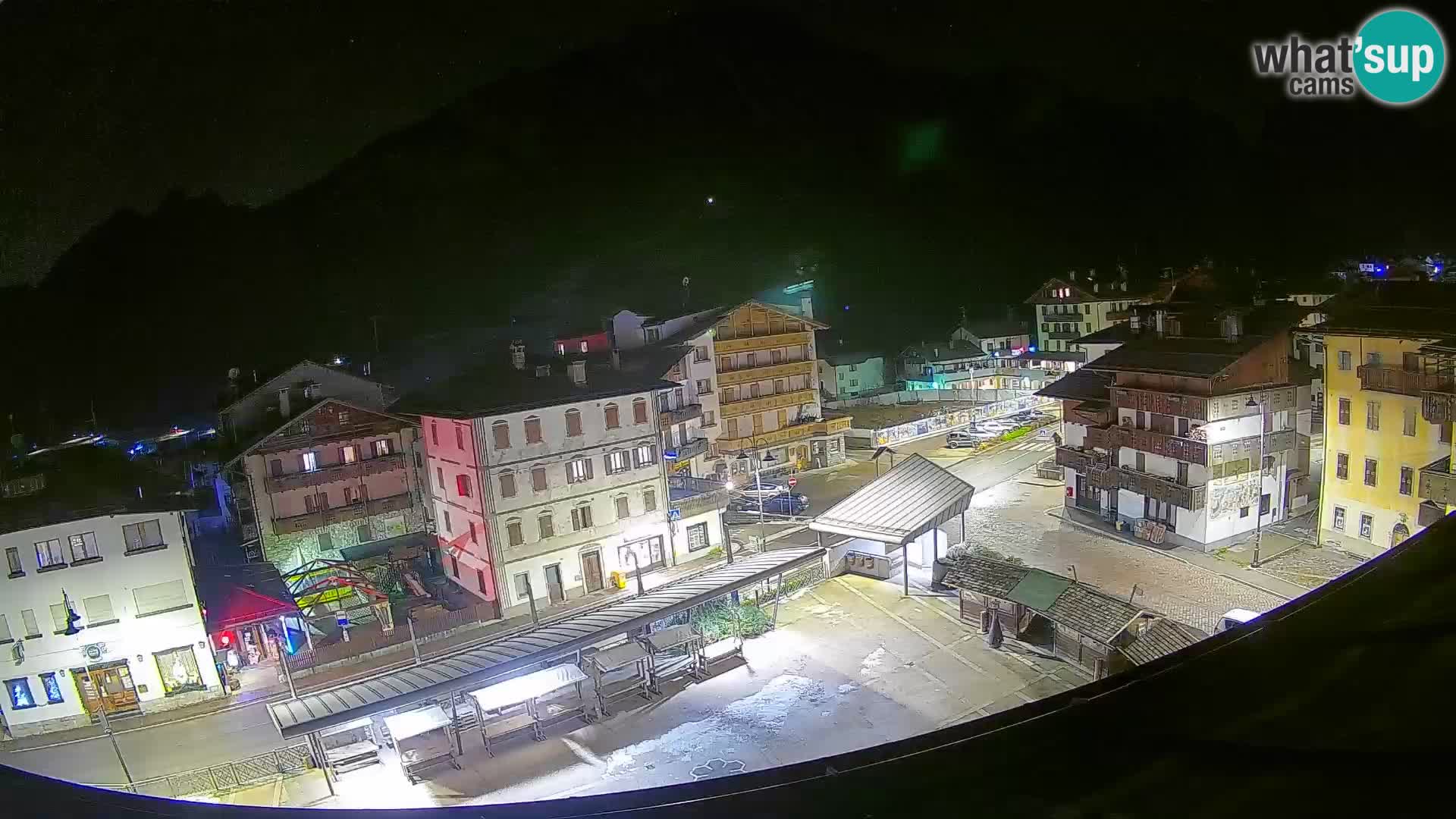 Hauptplatz von Forni di Sopra