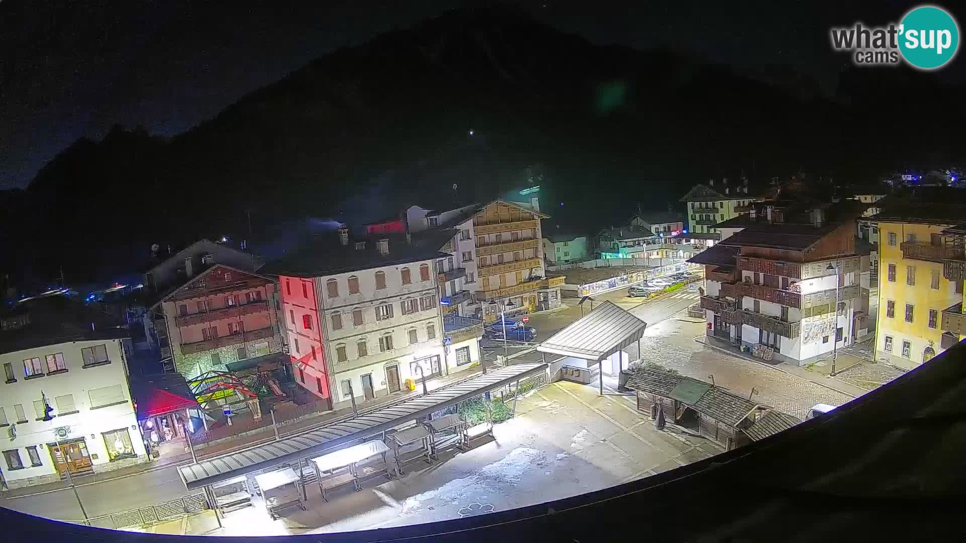 Hauptplatz von Forni di Sopra