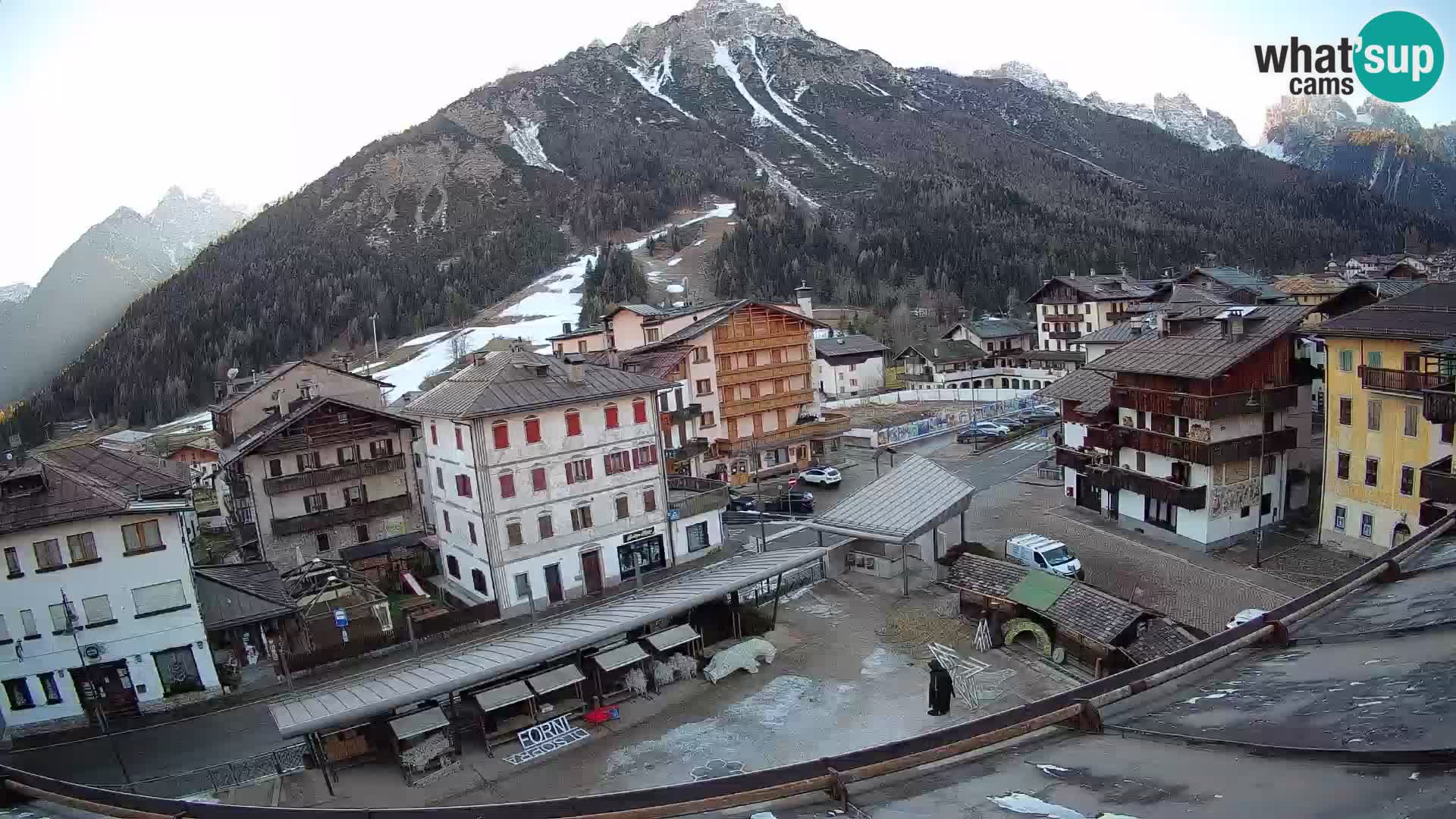 Plaza principal de Forni di Sopra