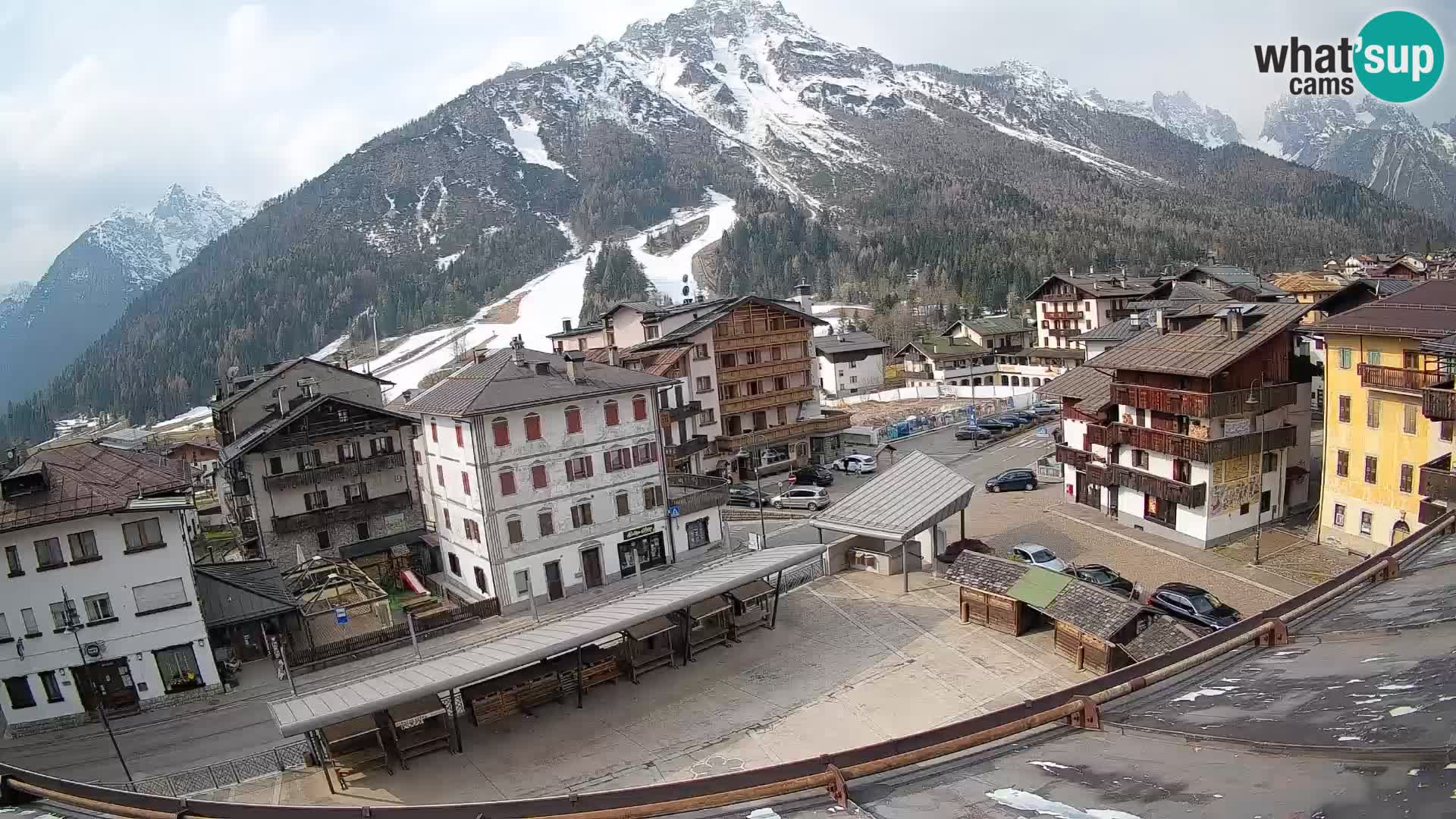 Hauptplatz von Forni di Sopra