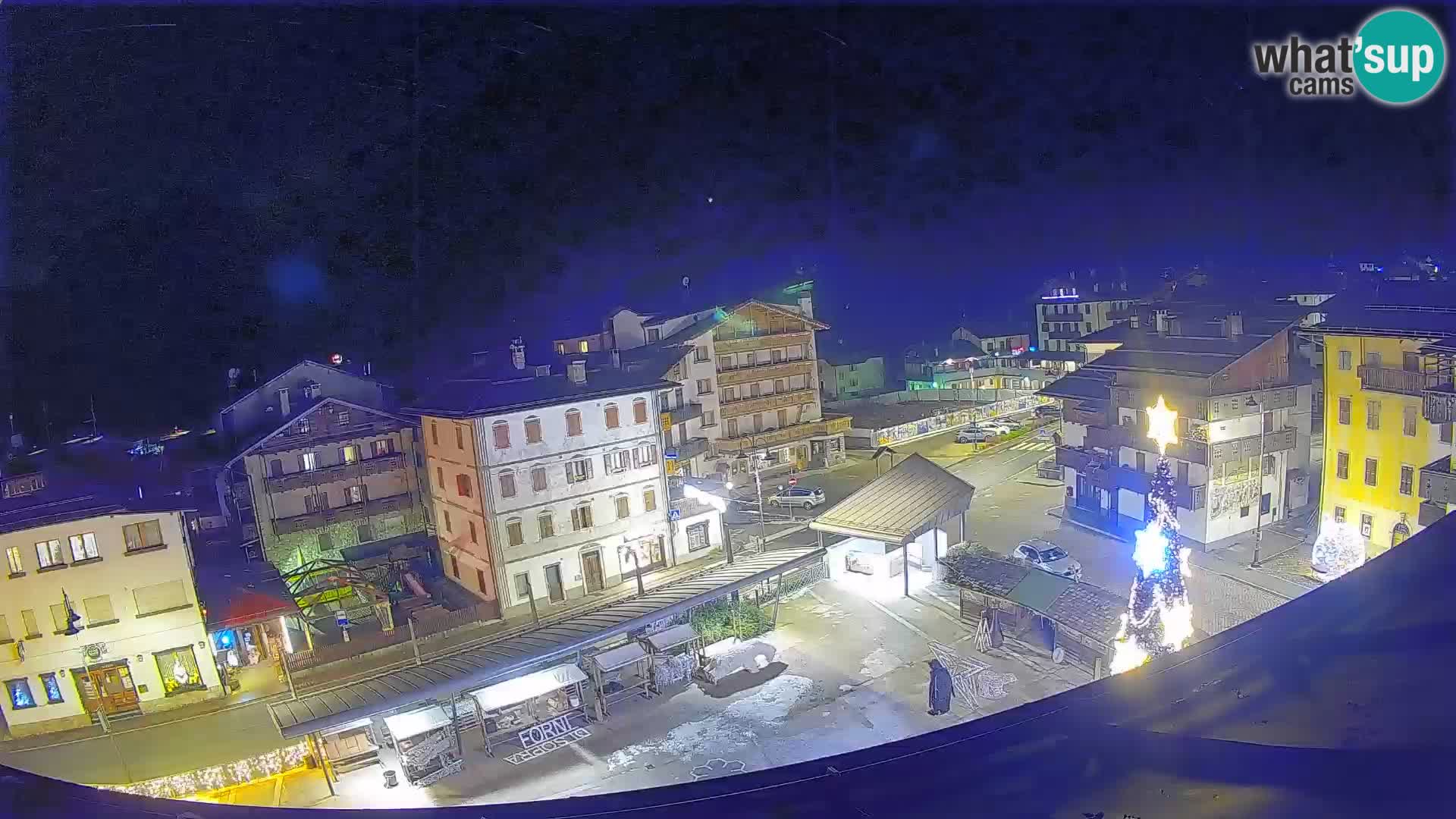 Plaza principal de Forni di Sopra