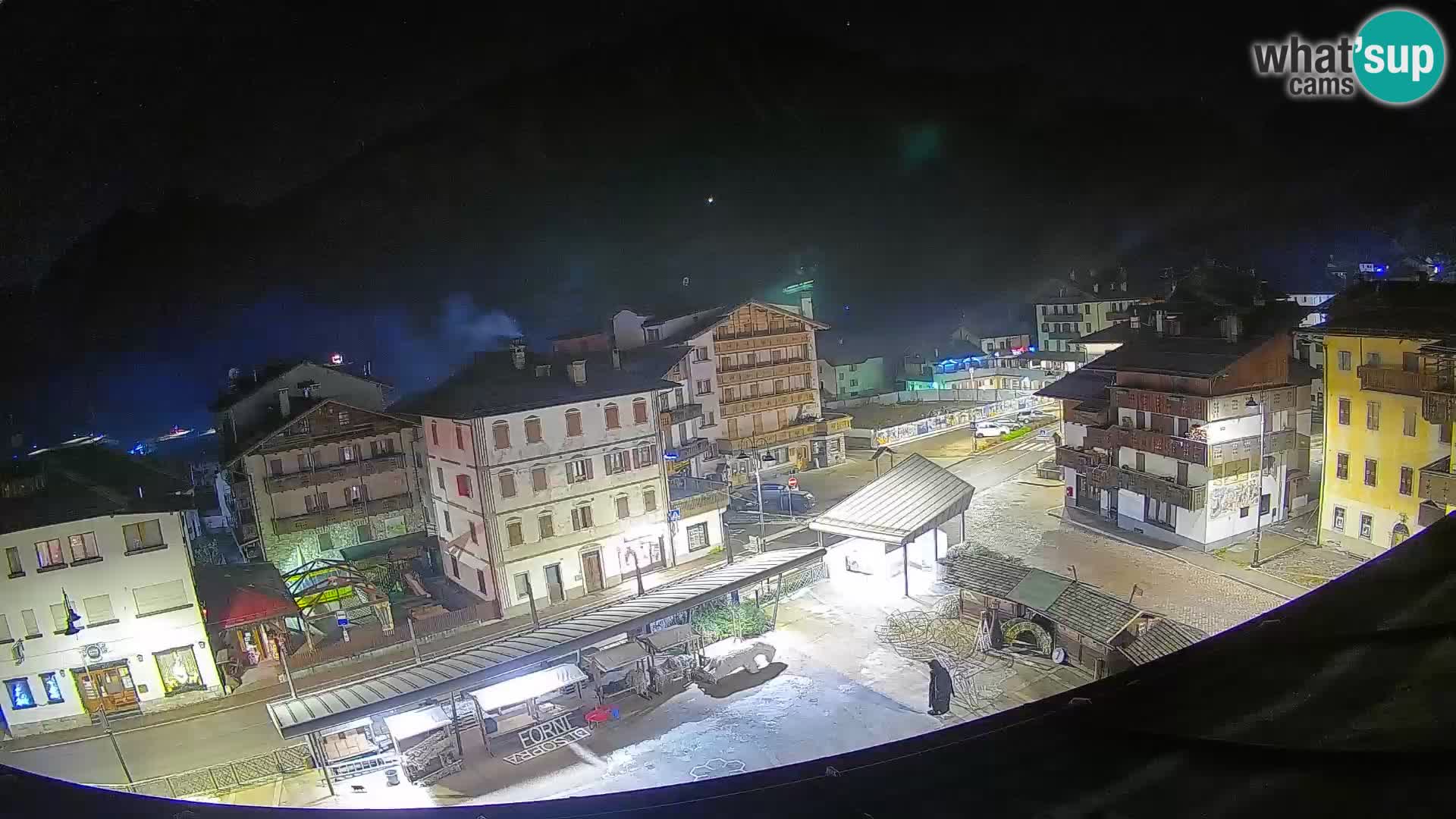 Plaza principal de Forni di Sopra