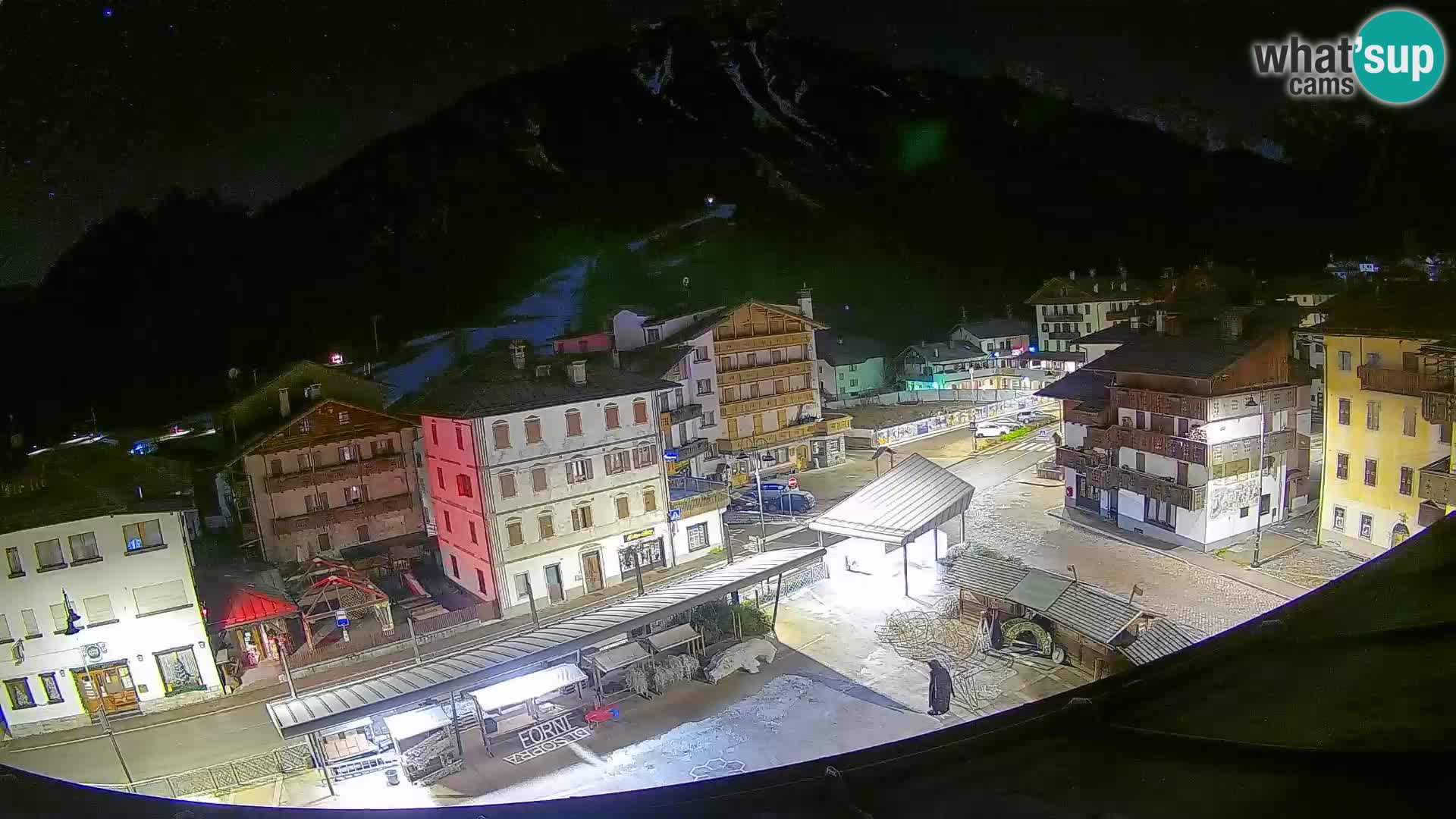 Plaza principal de Forni di Sopra