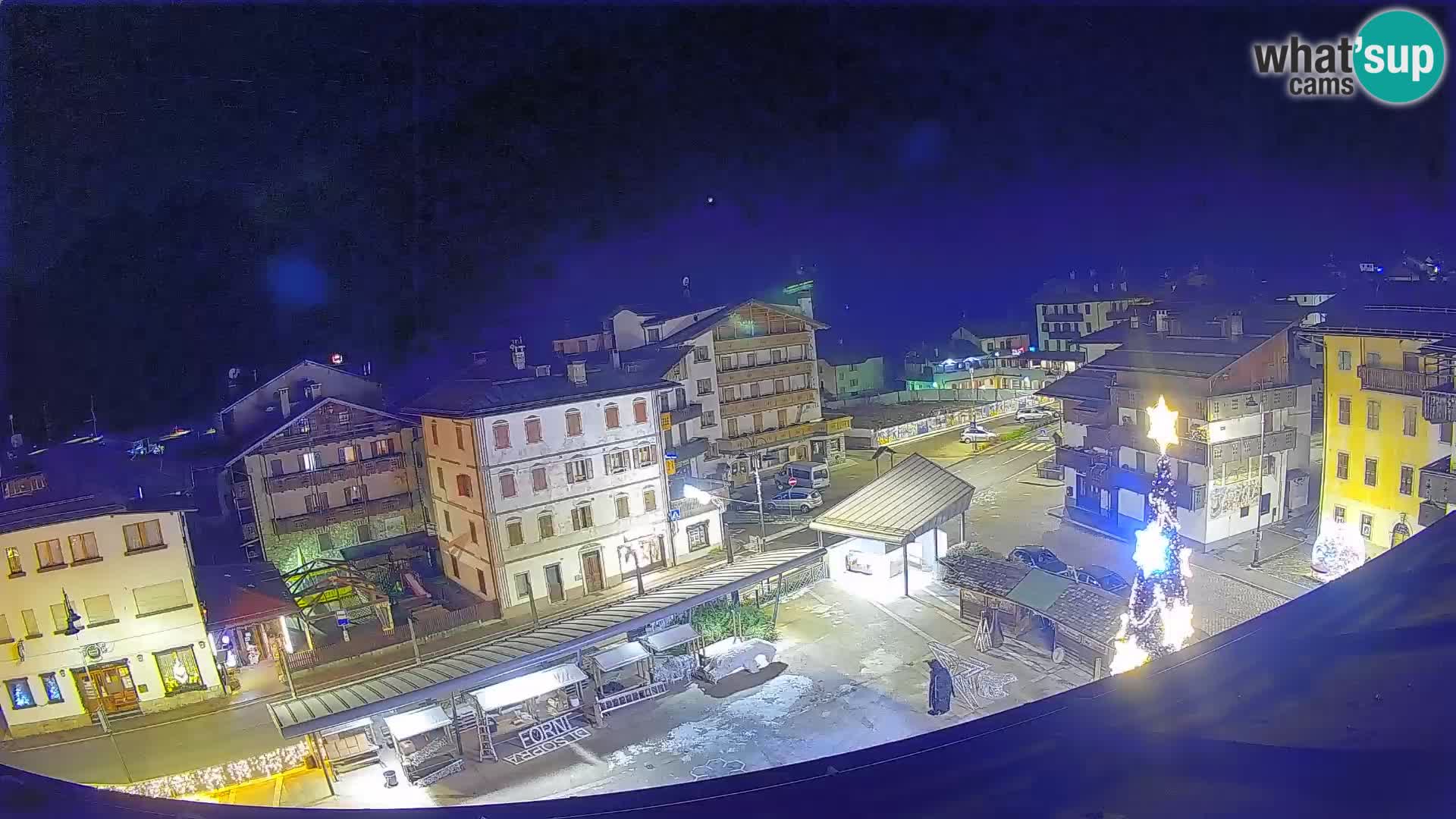 Plaza principal de Forni di Sopra