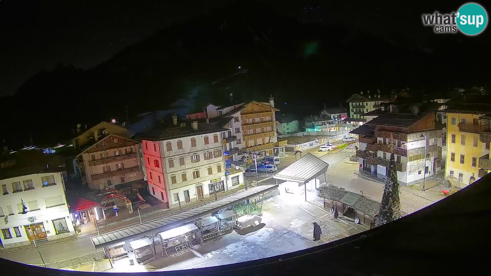 Plaza principal de Forni di Sopra