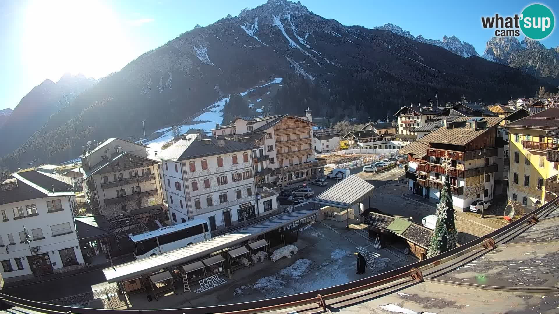 Plaza principal de Forni di Sopra