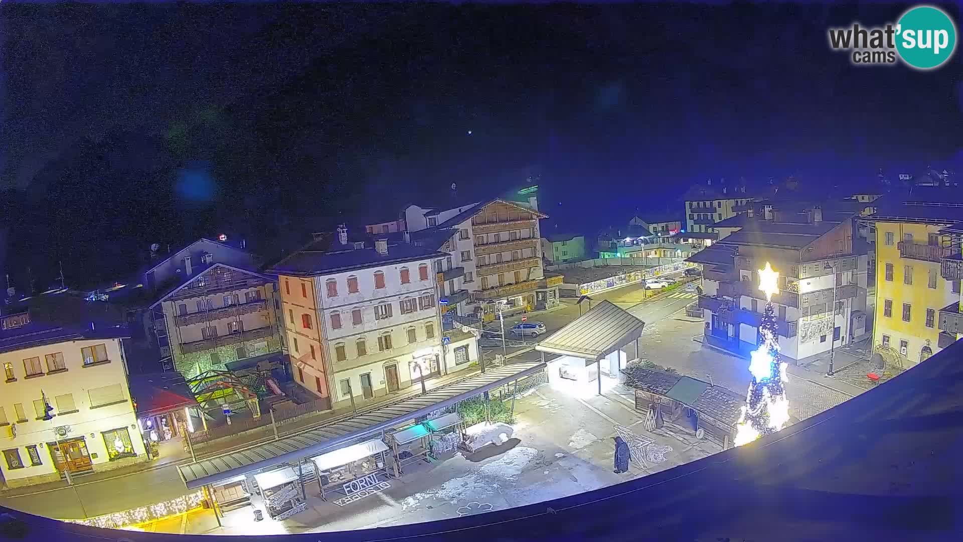 Piazza centrale di Forni di Sopra