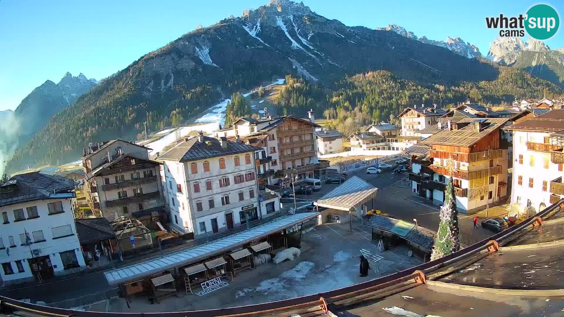 Hauptplatz von Forni di Sopra