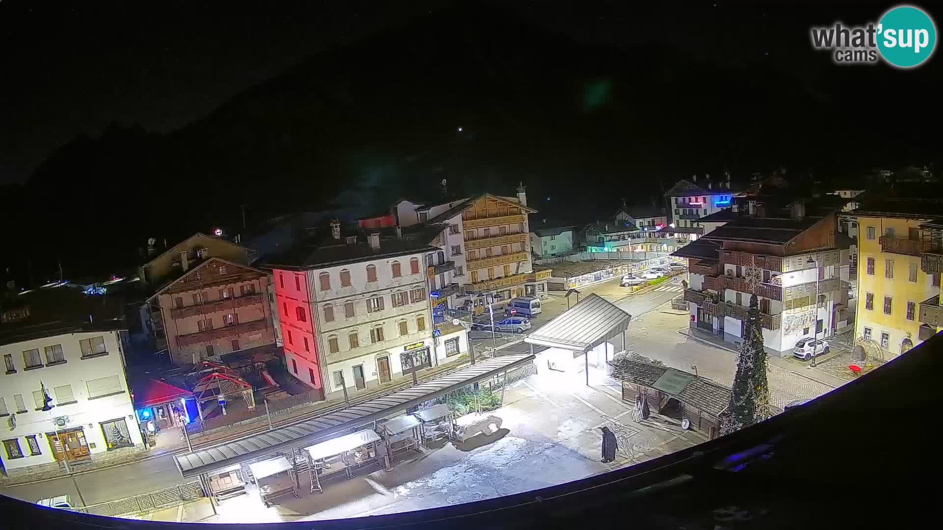 Plaza principal de Forni di Sopra