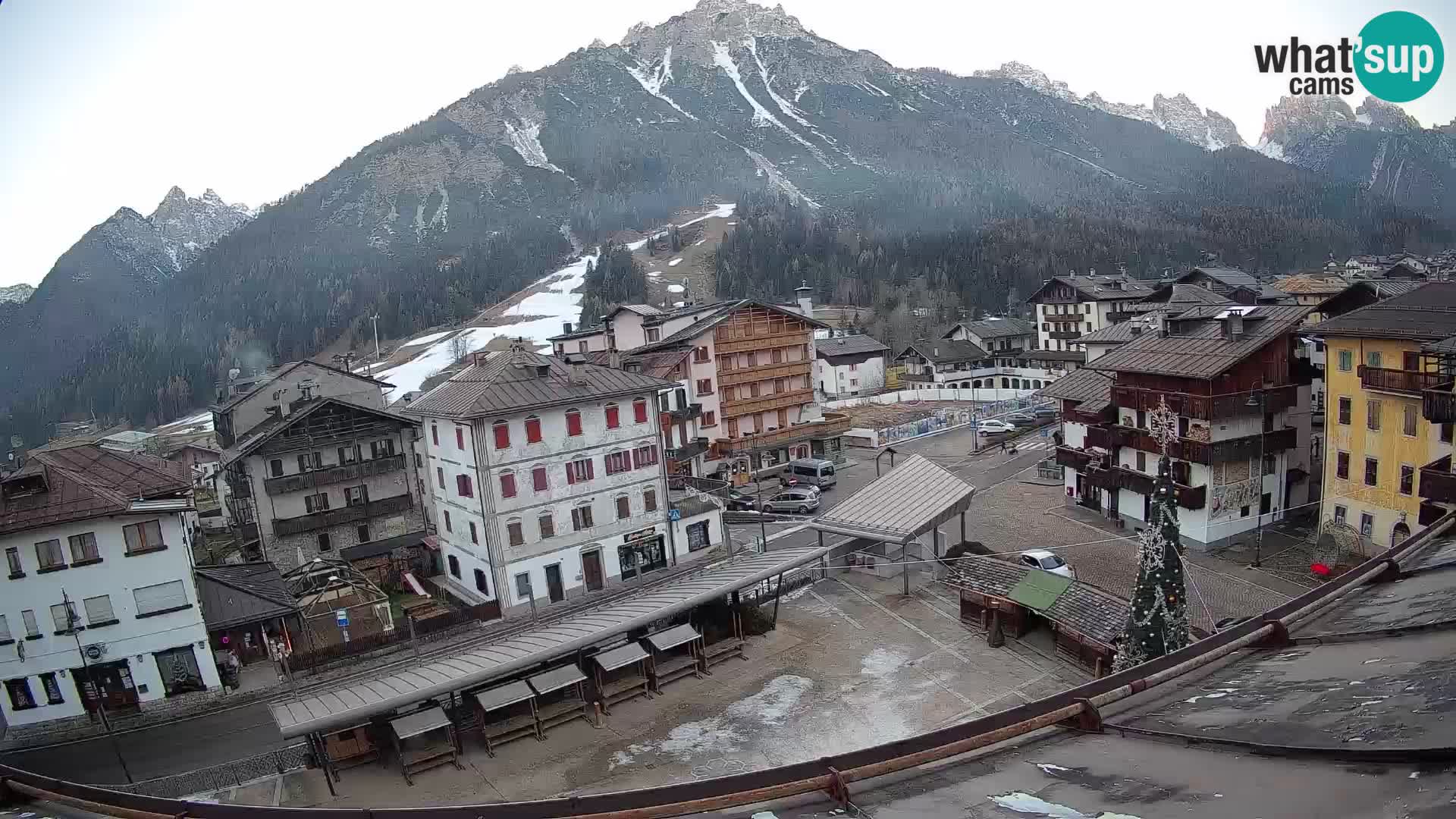 Hauptplatz von Forni di Sopra